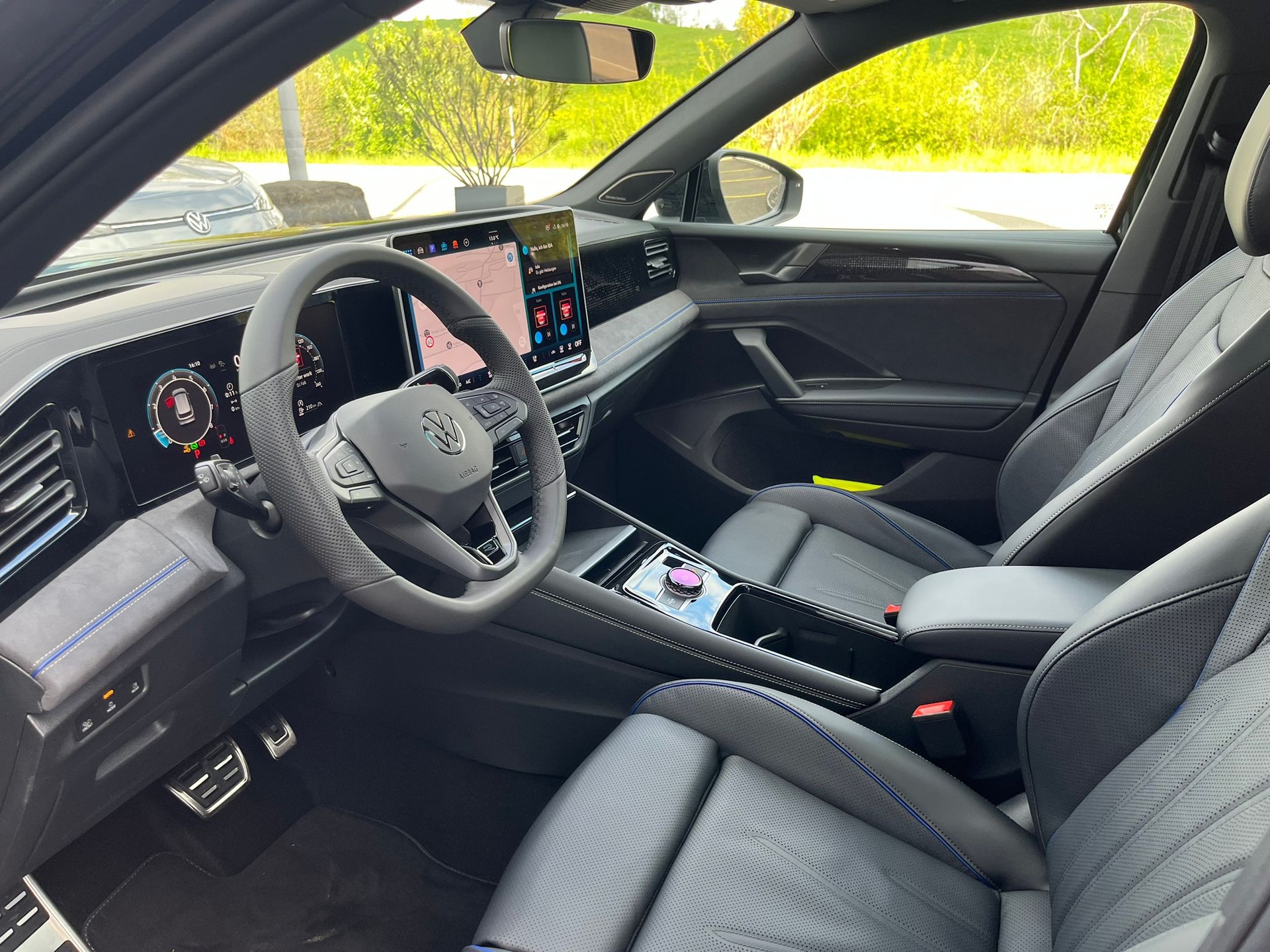 VW Tiguan 2.0 TSI DSG R-Line 4Motion-image-8