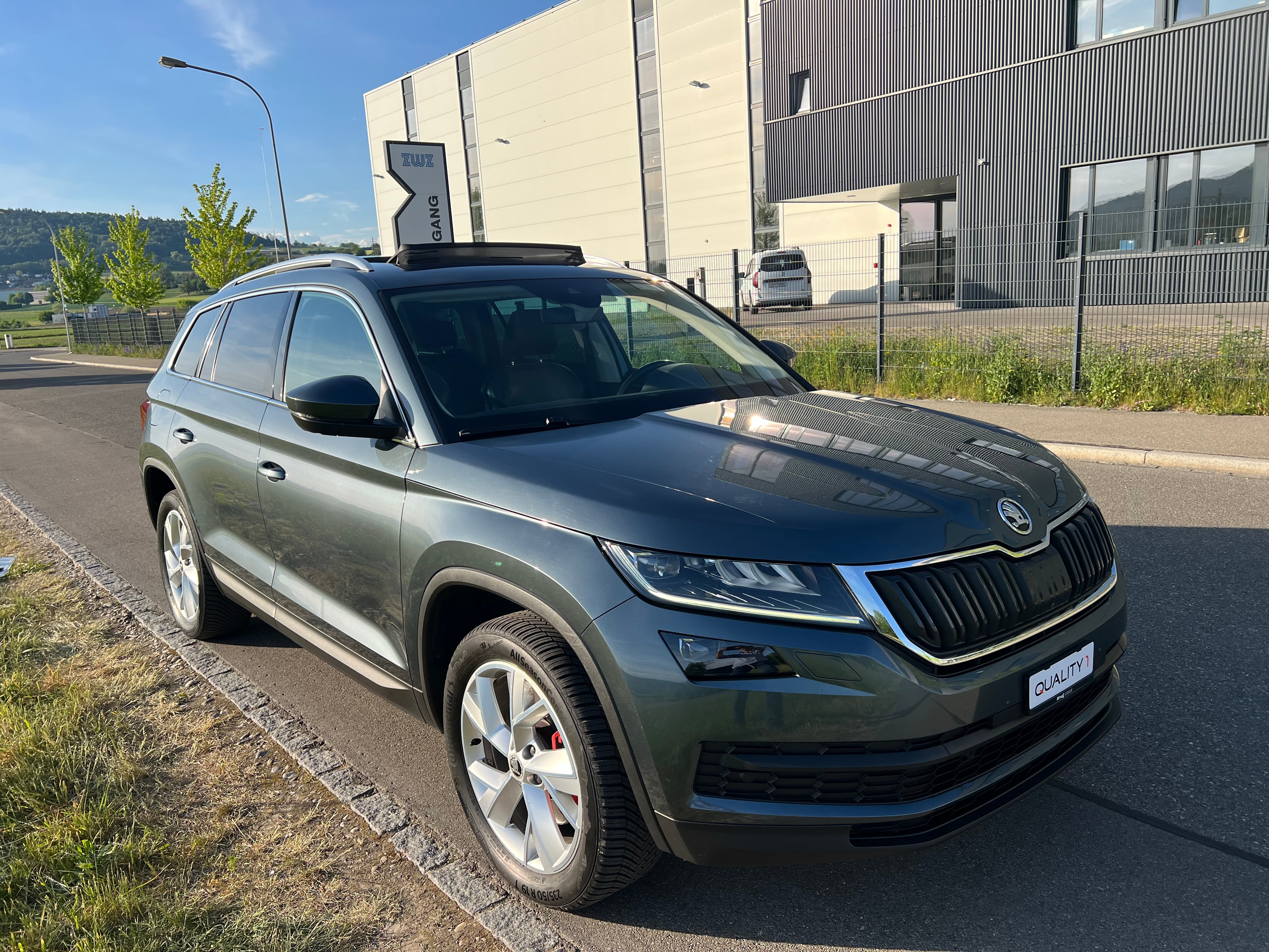 SKODA 2.0 Bi-TDI 240 RS DSG — slika 3