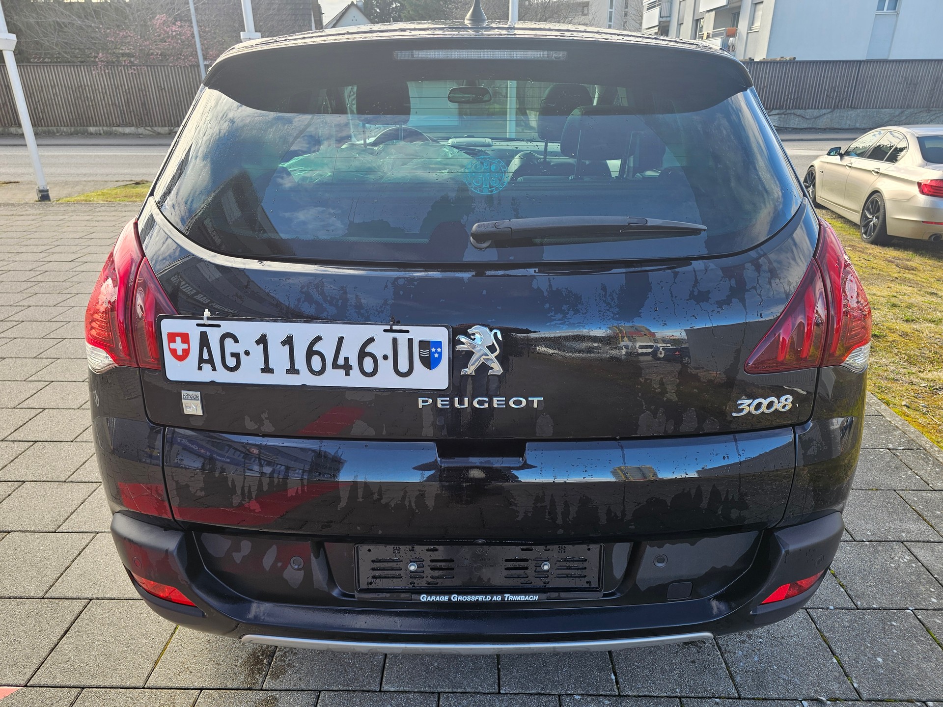 PEUGEOT 3008 HYbrid4 2.0 HDI ETG6-image-7