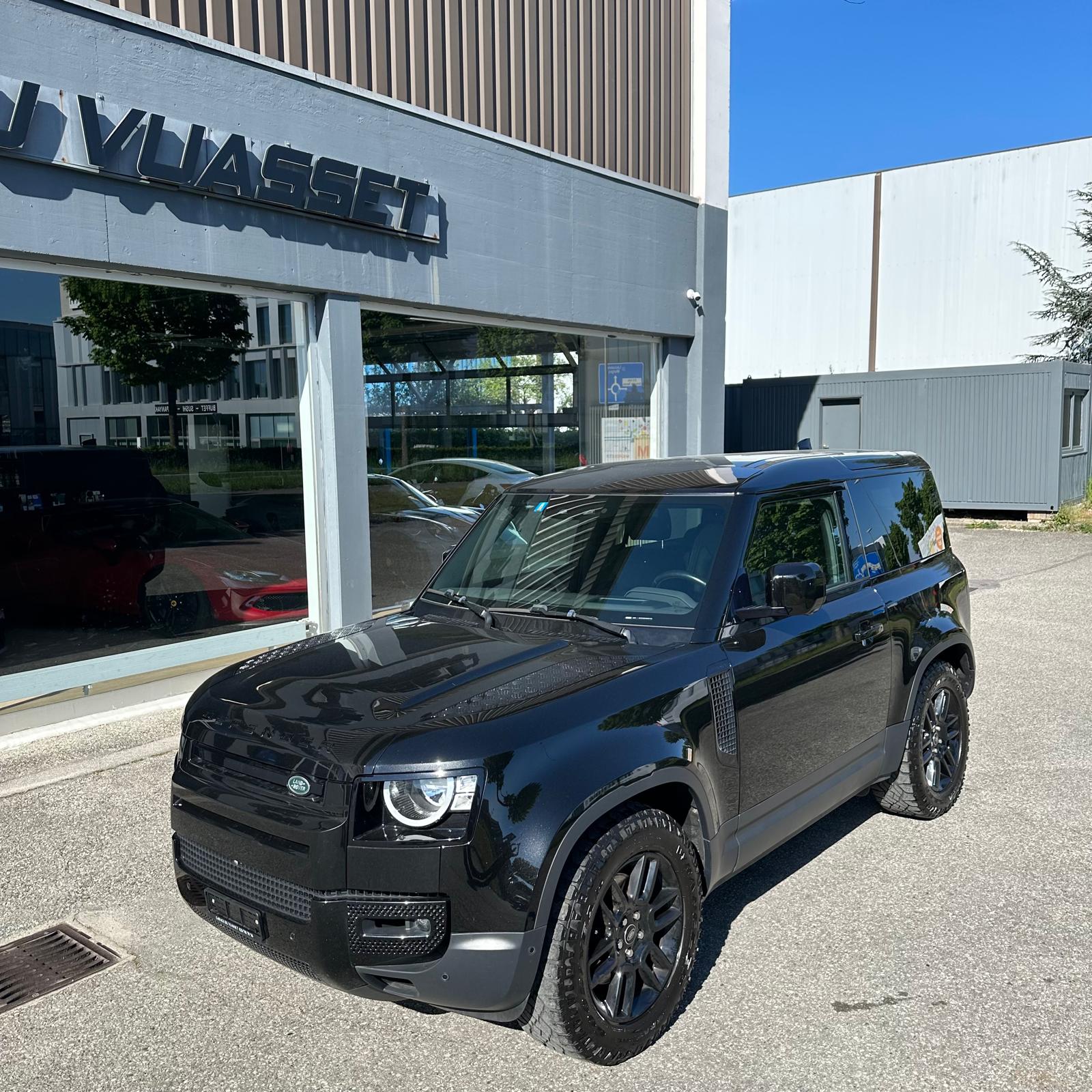 LAND ROVER Defender 90 3.0D I6 200 HSE AT8