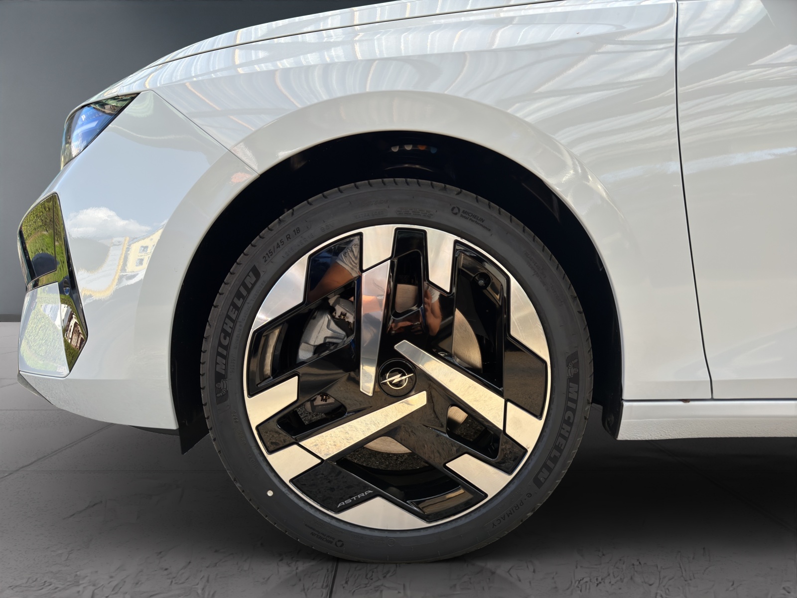 OPEL Astra-e Sports Tourer Ultimate-image-8