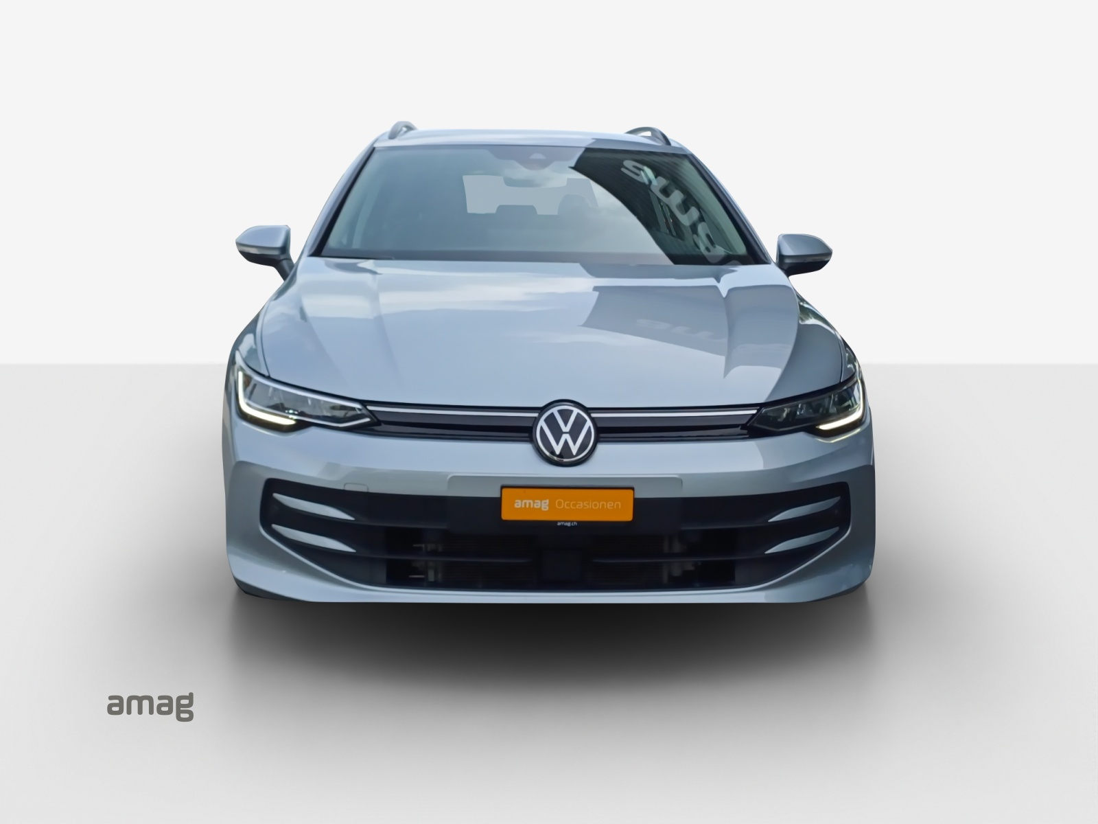 VW Golf Variant 1.5 eTSI mHEV Life DSG-image-6
