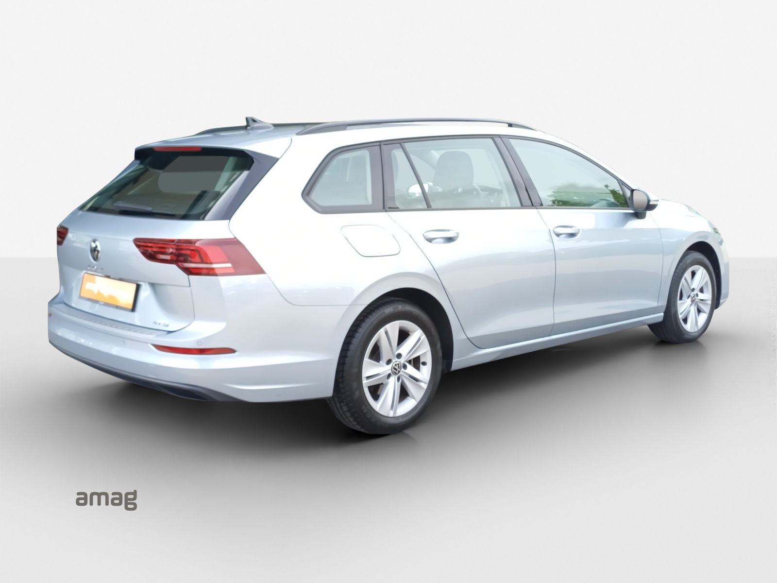 VW Golf Variant 1.5 eTSI mHEV Life DSG-image-4