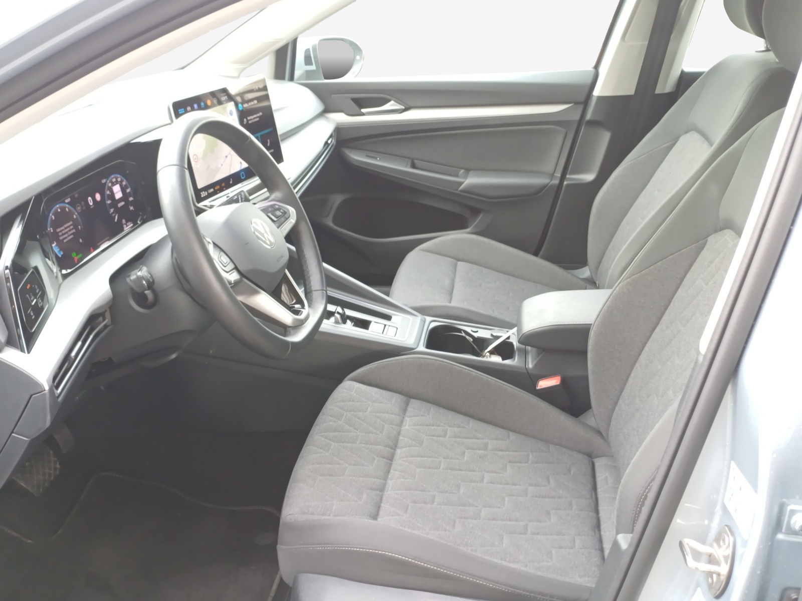 VW Golf Variant 1.5 eTSI mHEV Life DSG-image-7