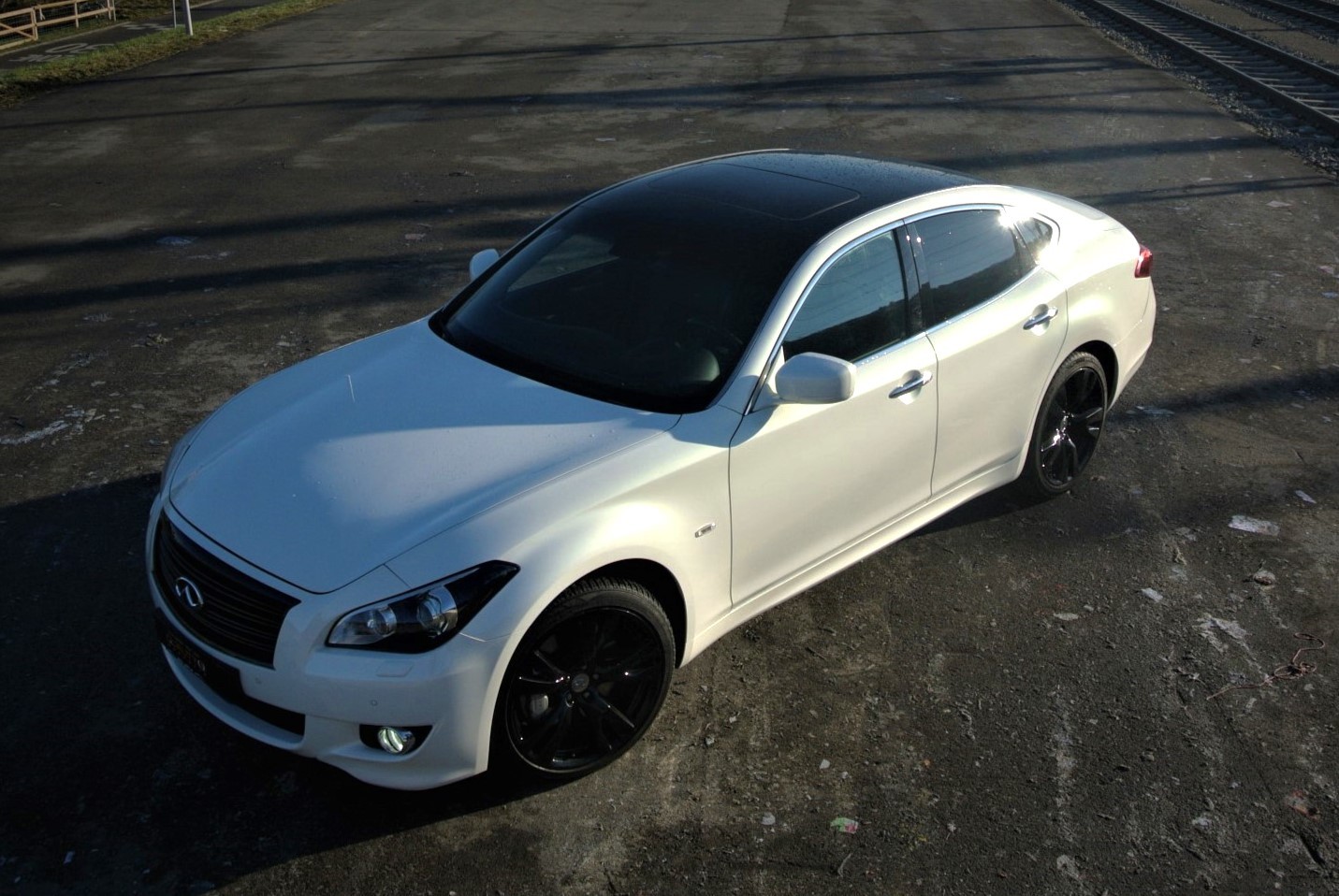 INFINITI Q70S Premium Automatic-image-15