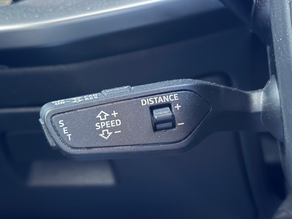 AUDI A3 Limousine 35 TFSi-image-5