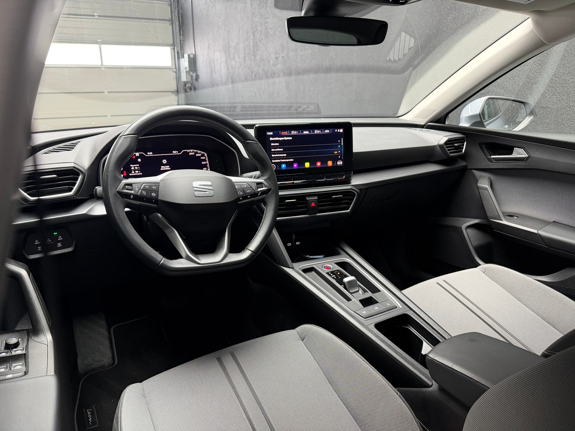 SEAT Leon ST 2.0 TDI EVO DSG Style • ACC • Digital Cockpit • CH-Auto-image-6