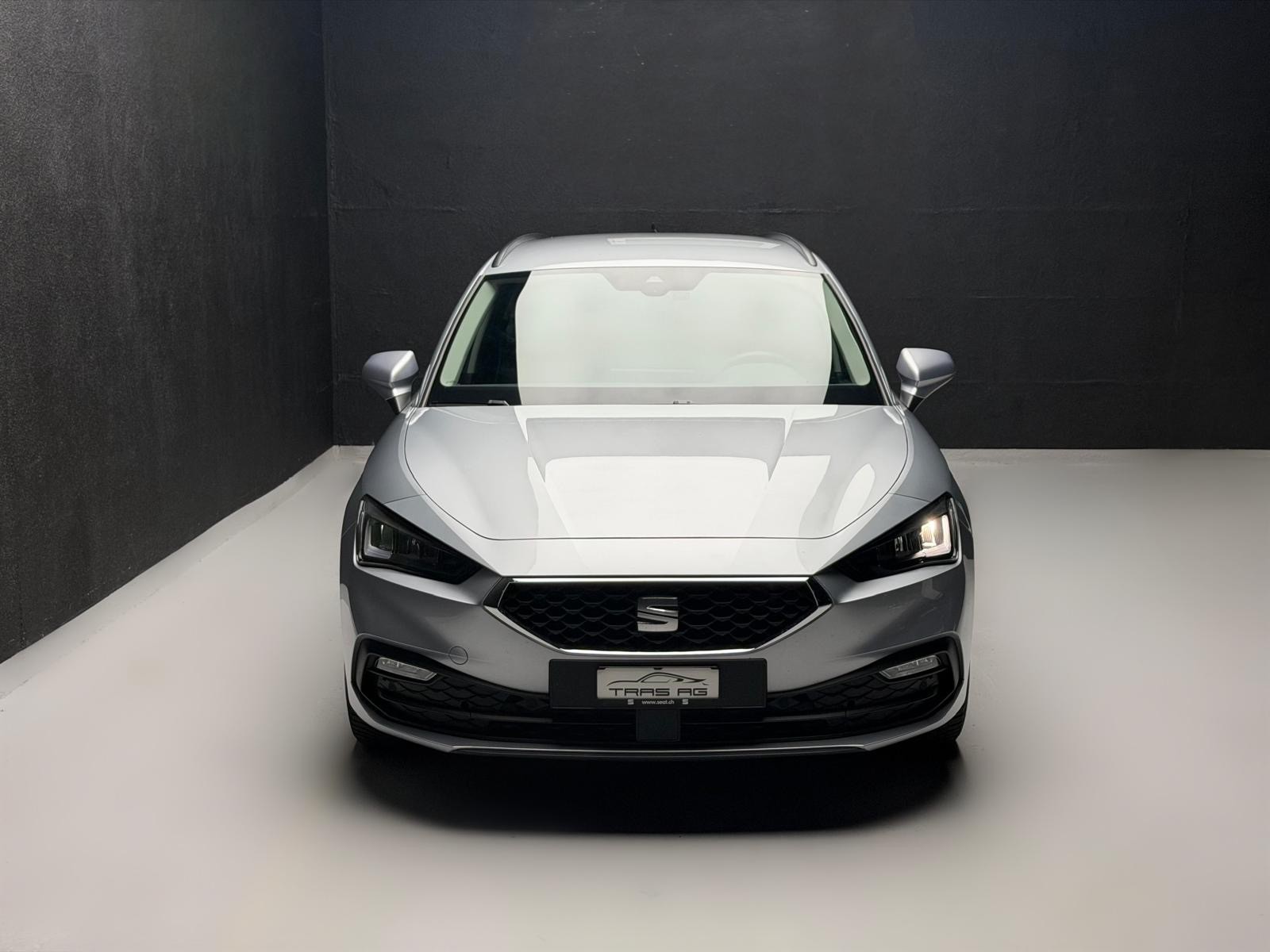 SEAT Leon ST 2.0 TDI EVO DSG Style • ACC • Digital Cockpit • CH-Auto-image-1