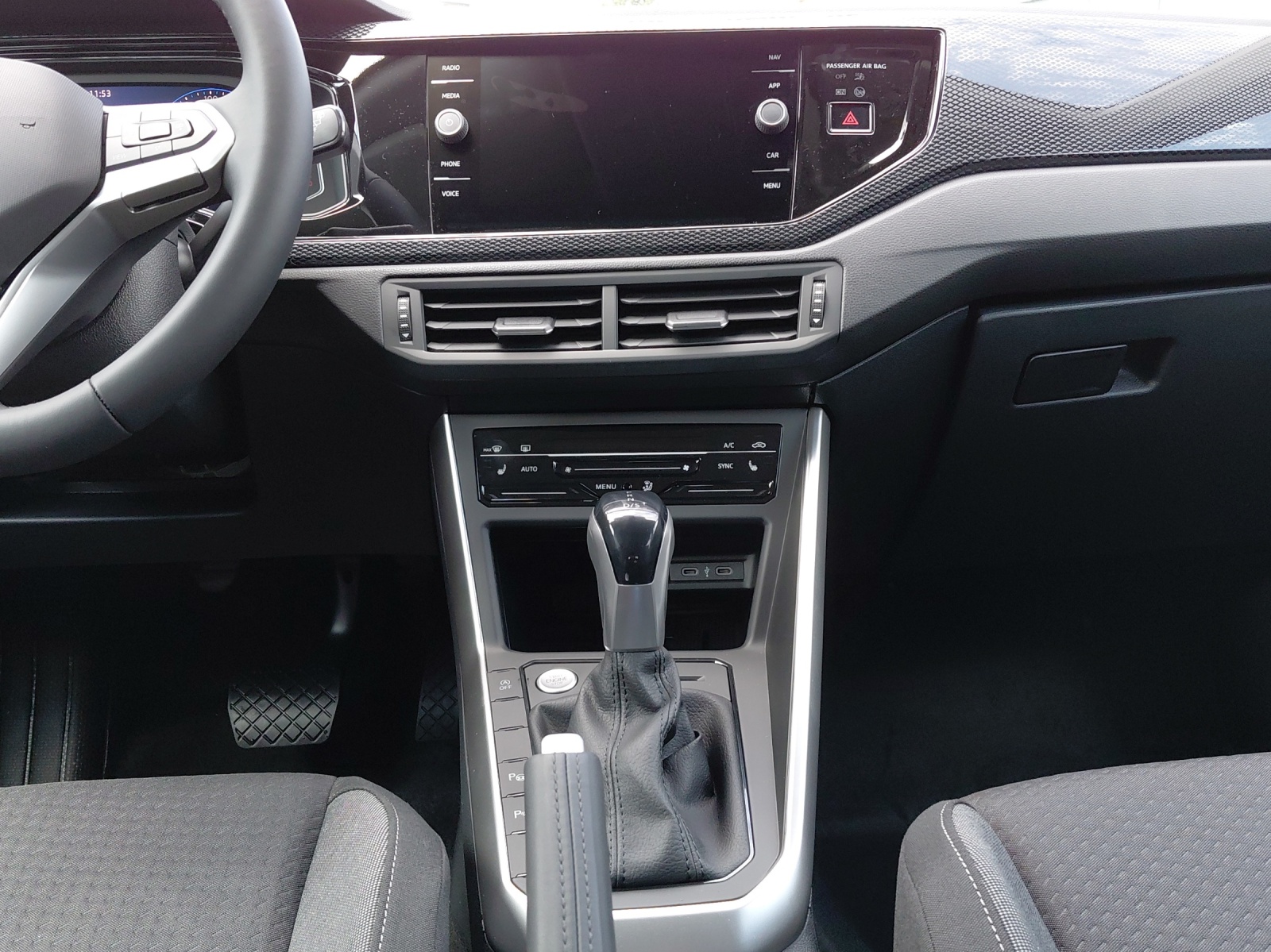 VW Polo 1.0 TSI Life DSG-image-10