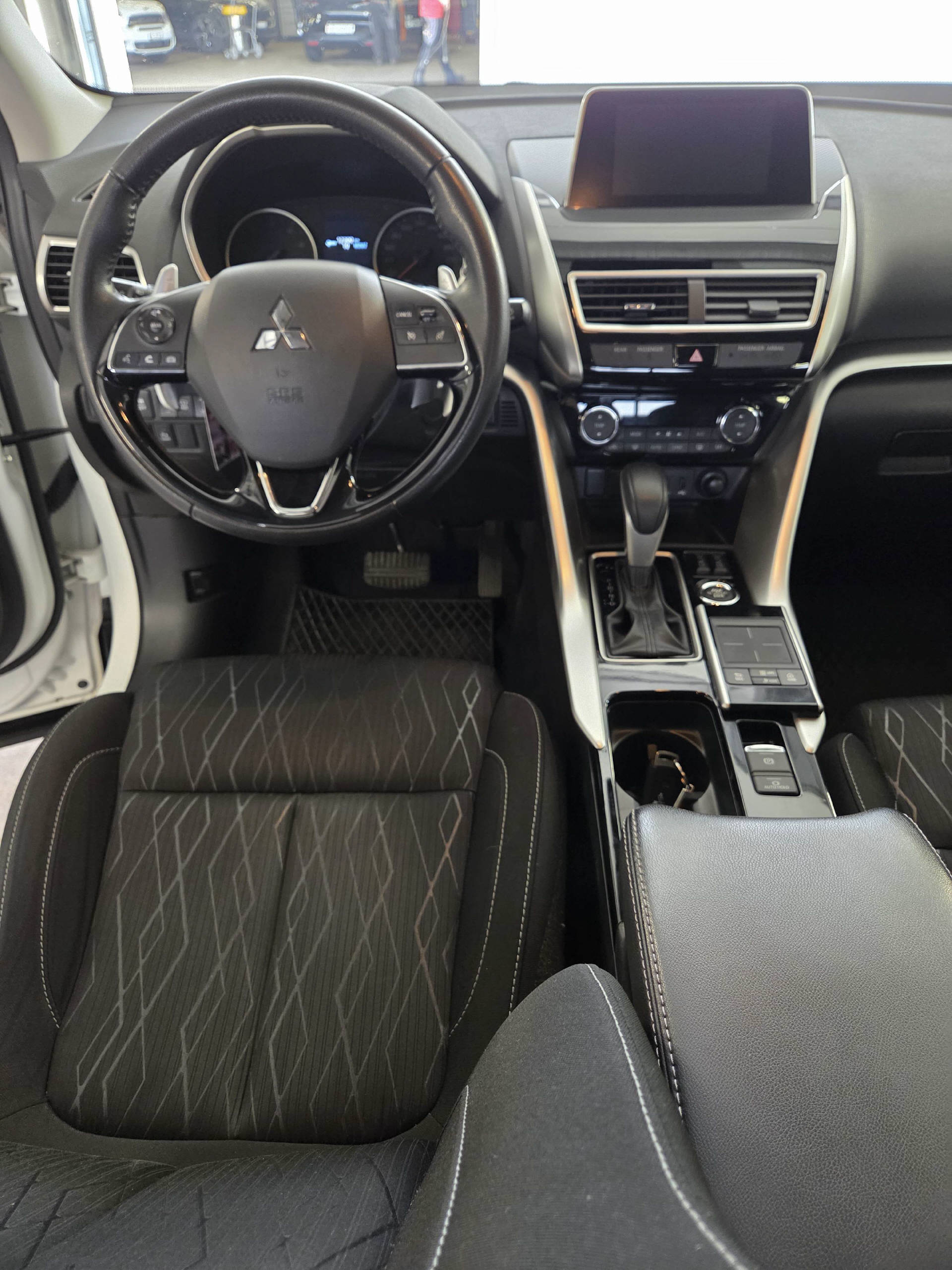 MITSUBISHI Eclipse Cross 1.5 T Style 4x4-image-6