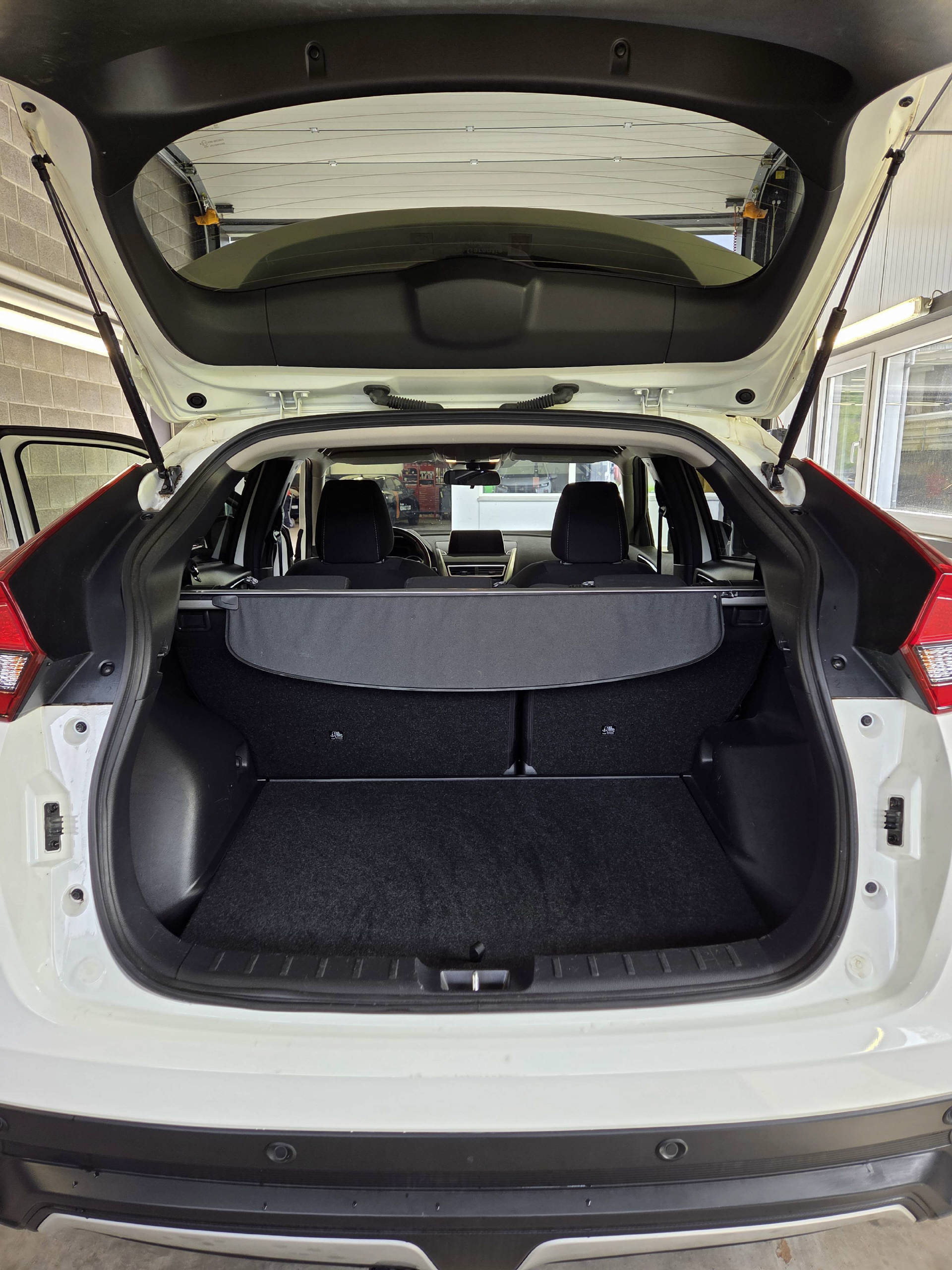 MITSUBISHI Eclipse Cross 1.5 T Style 4x4-image-12