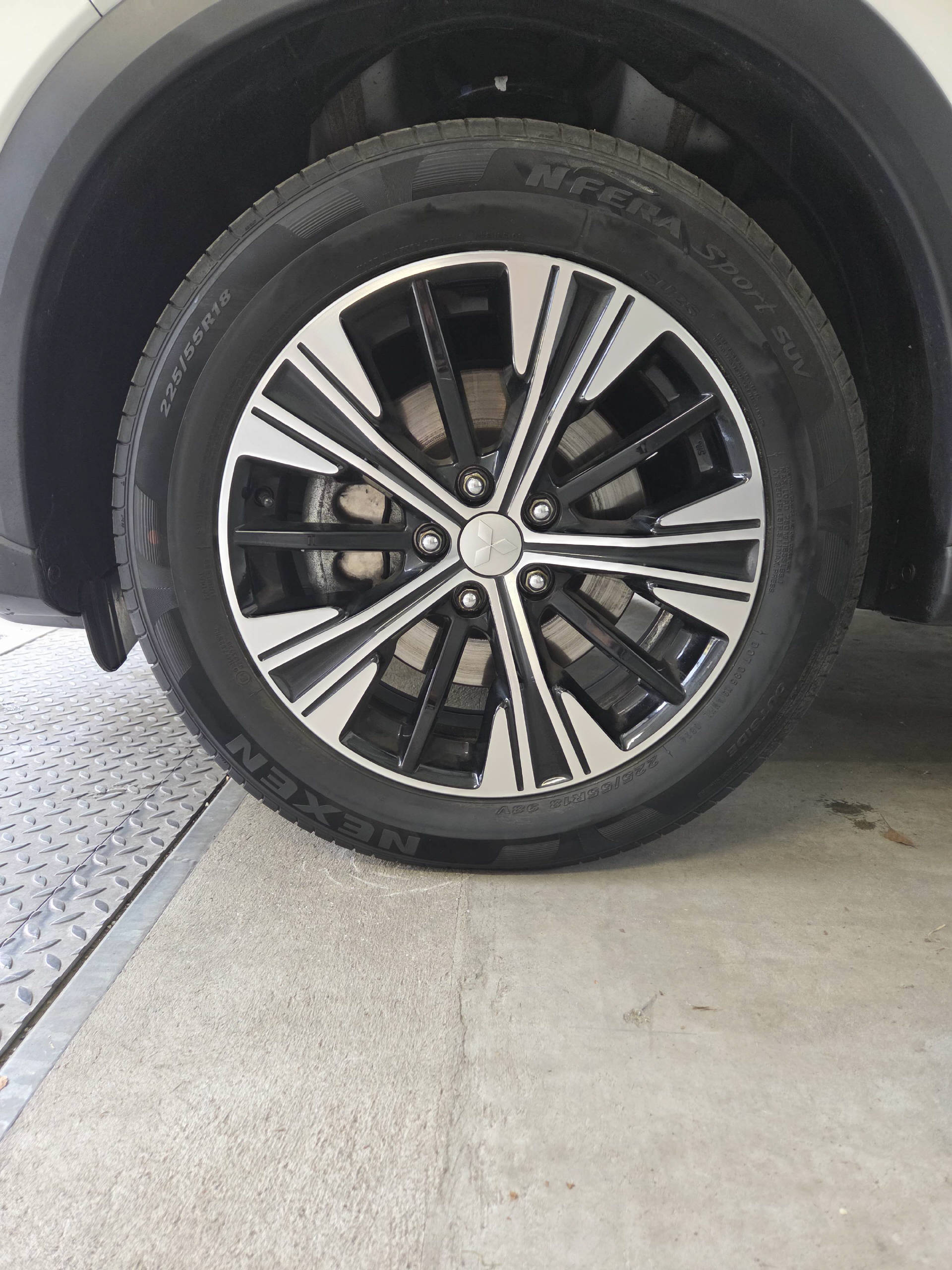 MITSUBISHI Eclipse Cross 1.5 T Style 4x4-image-15