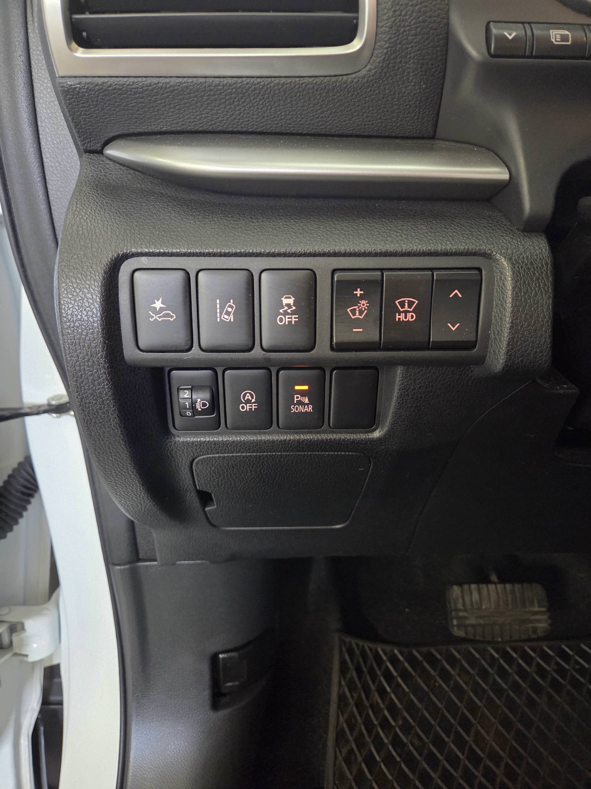 MITSUBISHI Eclipse Cross 1.5 T Style 4x4-image-11