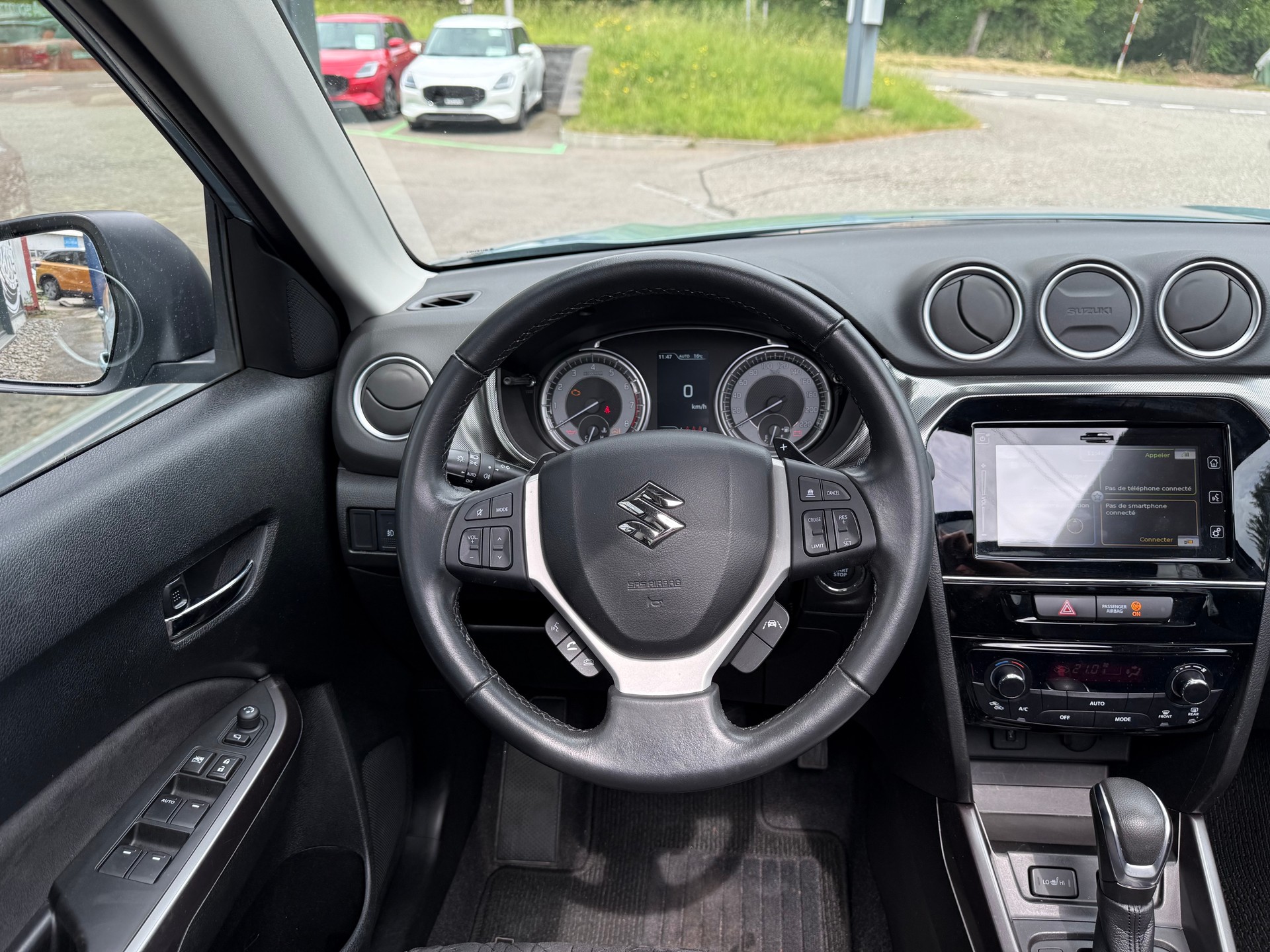 SUZUKI Vitara 1.5 Hybrid Compact Top 4x4 AGS-image-11