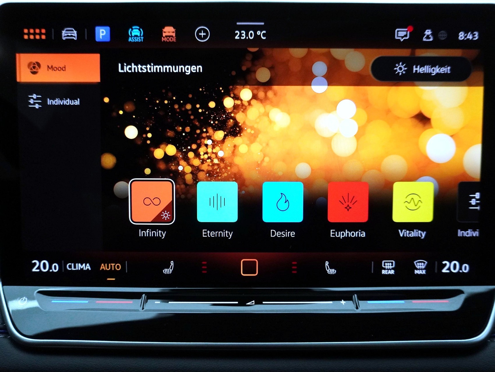 VW Tiguan 2.0 TSI DSG R-Line Black Style 4Motion-image-20