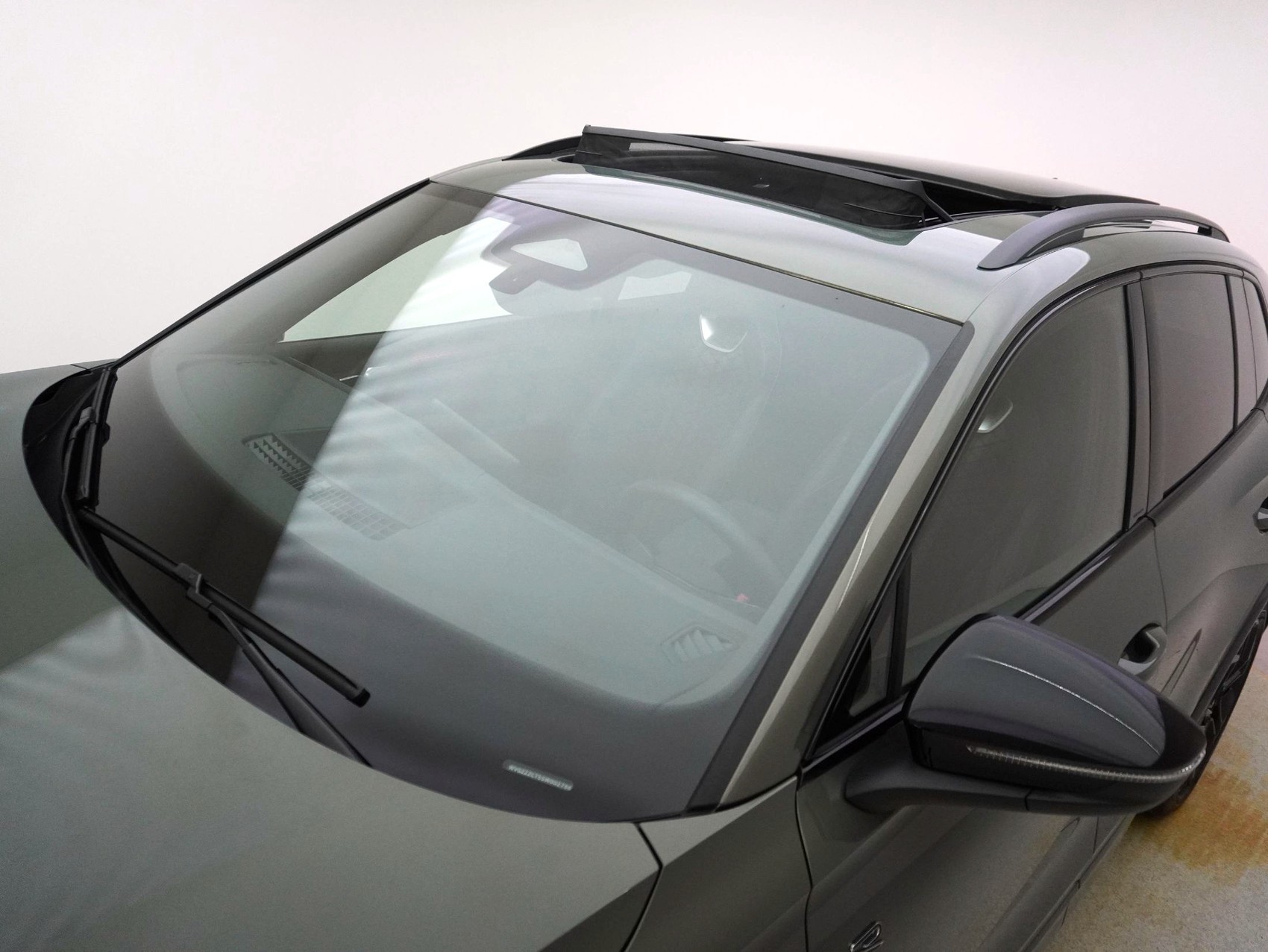 VW Tiguan 2.0 TSI DSG R-Line Black Style 4Motion-image-6