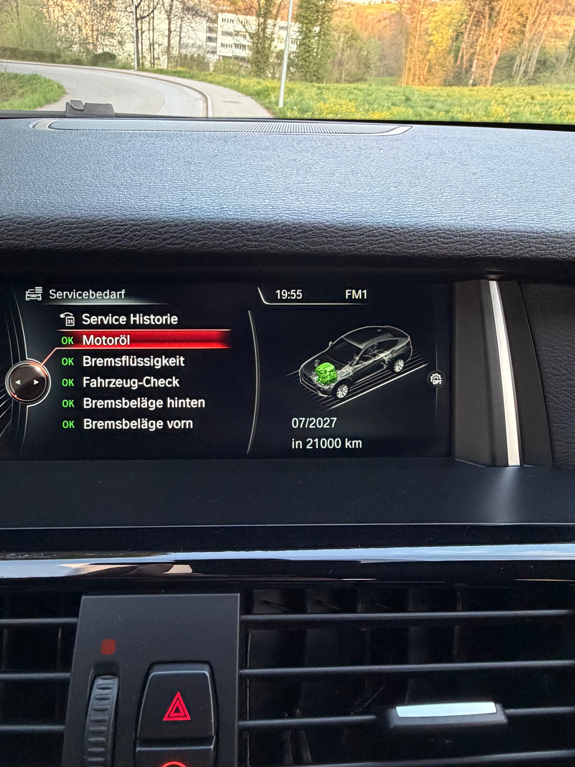 BMW M40i-image-9