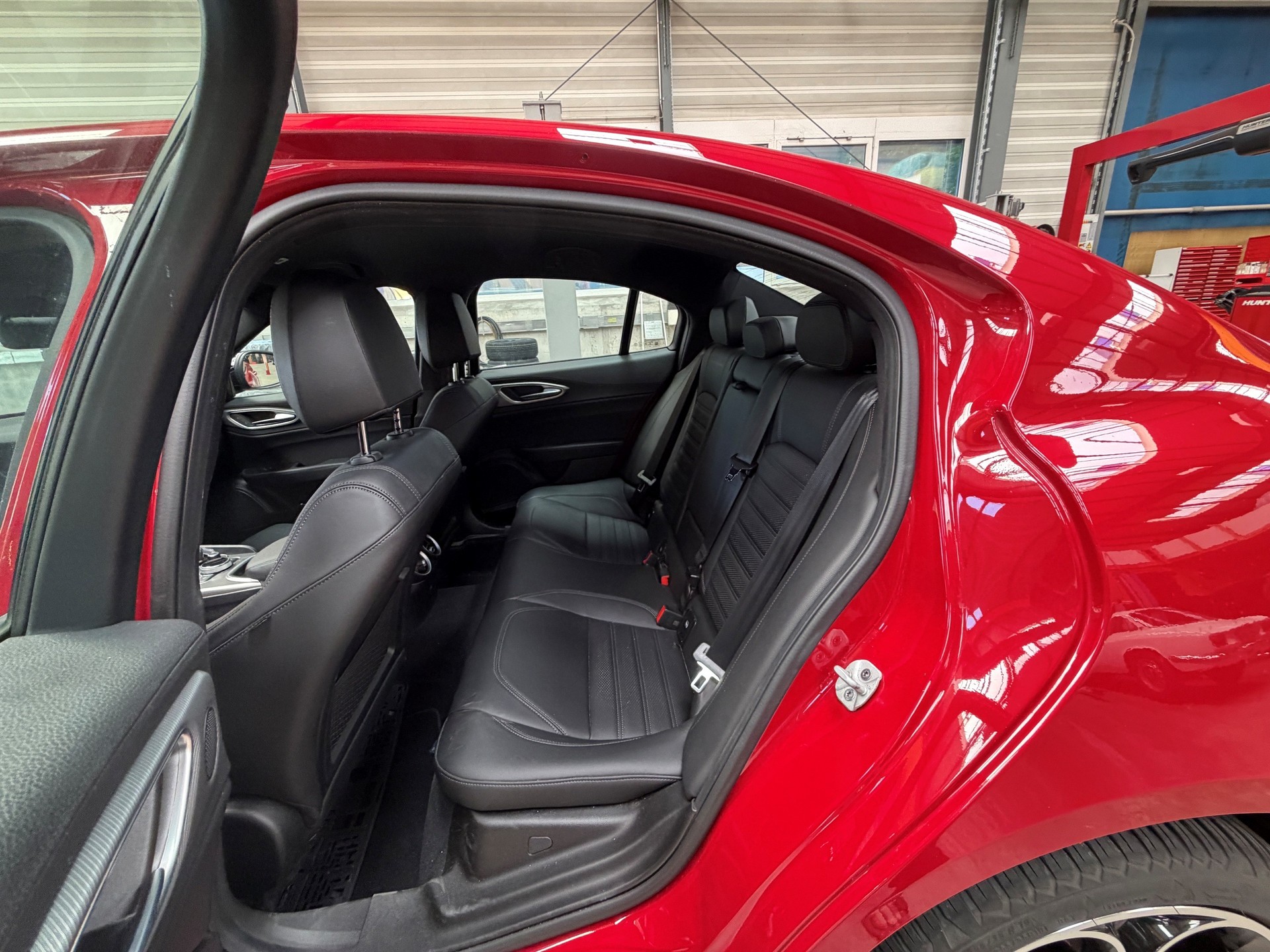 ALFA ROMEO Giulia 2.0 Veloce Pack Premium Q4 AT8-image-7