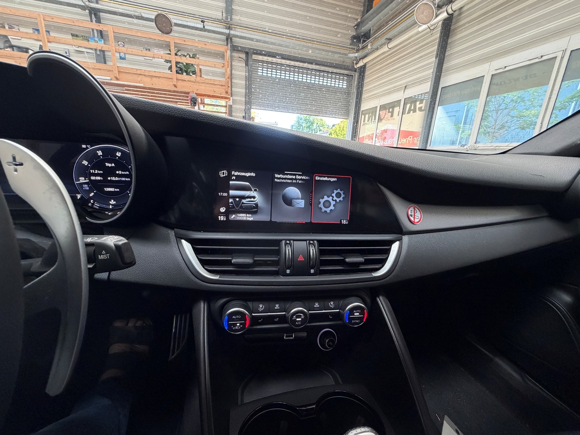 ALFA ROMEO Giulia 2.0 Veloce Pack Premium Q4 AT8-image-11