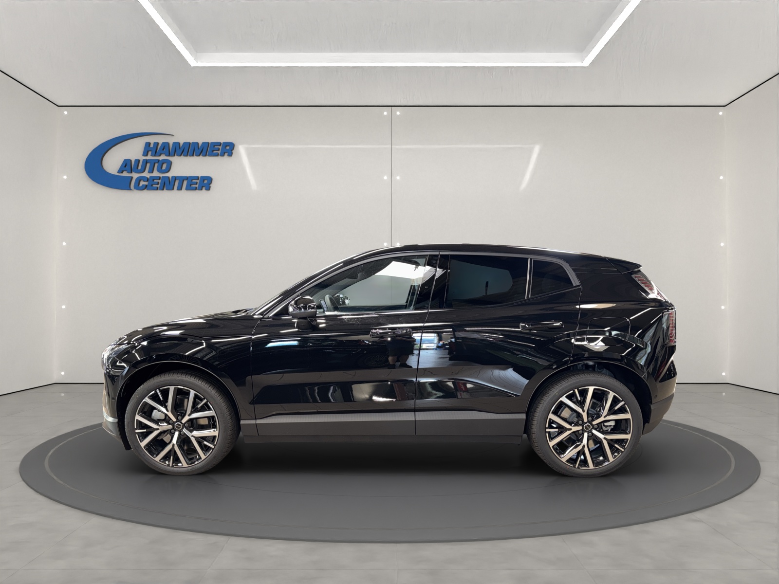 VOLVO EX30 E60 Twin Ultra Performance Sw. Black Ed. AWD-image-1