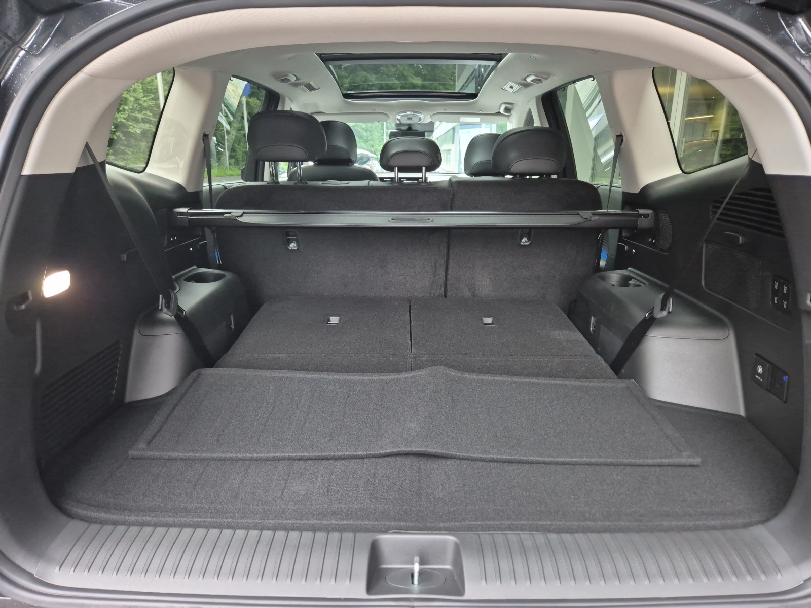HYUNDAI Ioniq 9 Vertex 4WD-image-9