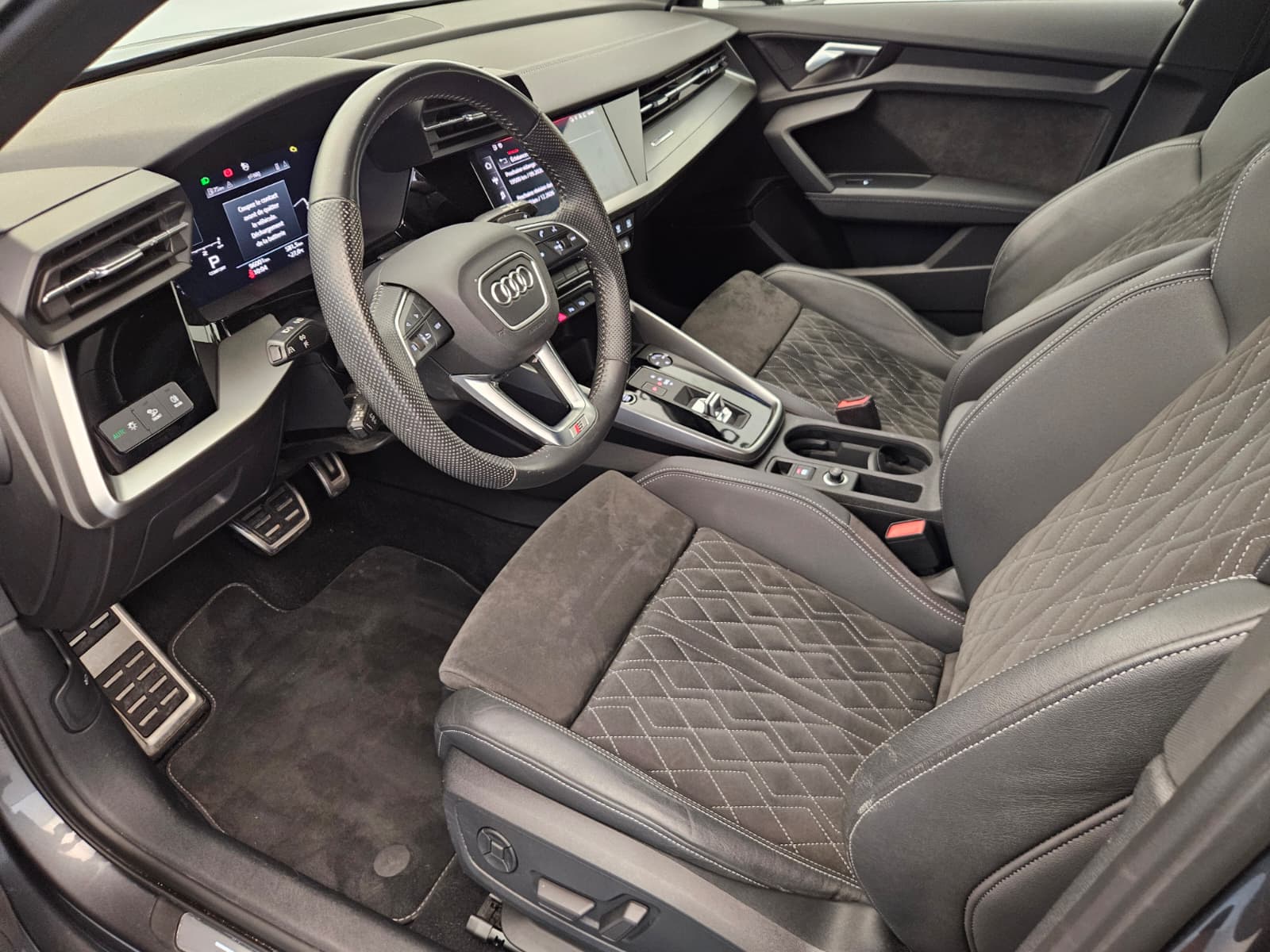 AUDI A3 Sportback 35 TFSI S line Attraction S-tronic-image-10