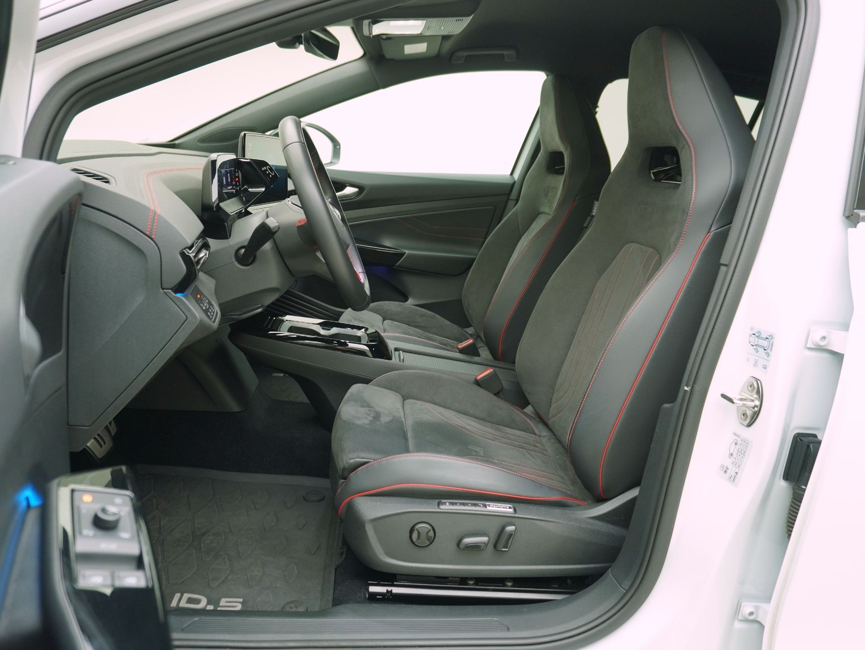 VW ID.5 GTX 4Motion-image-8