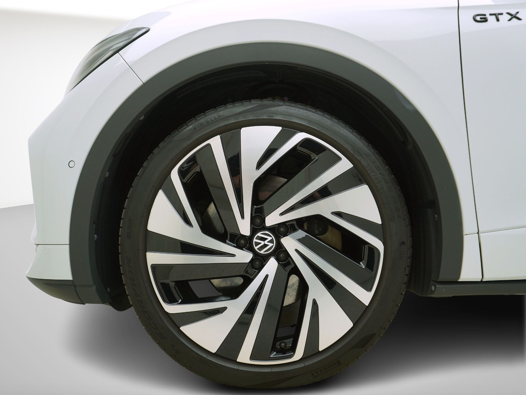 VW ID.5 GTX 4Motion-image-6