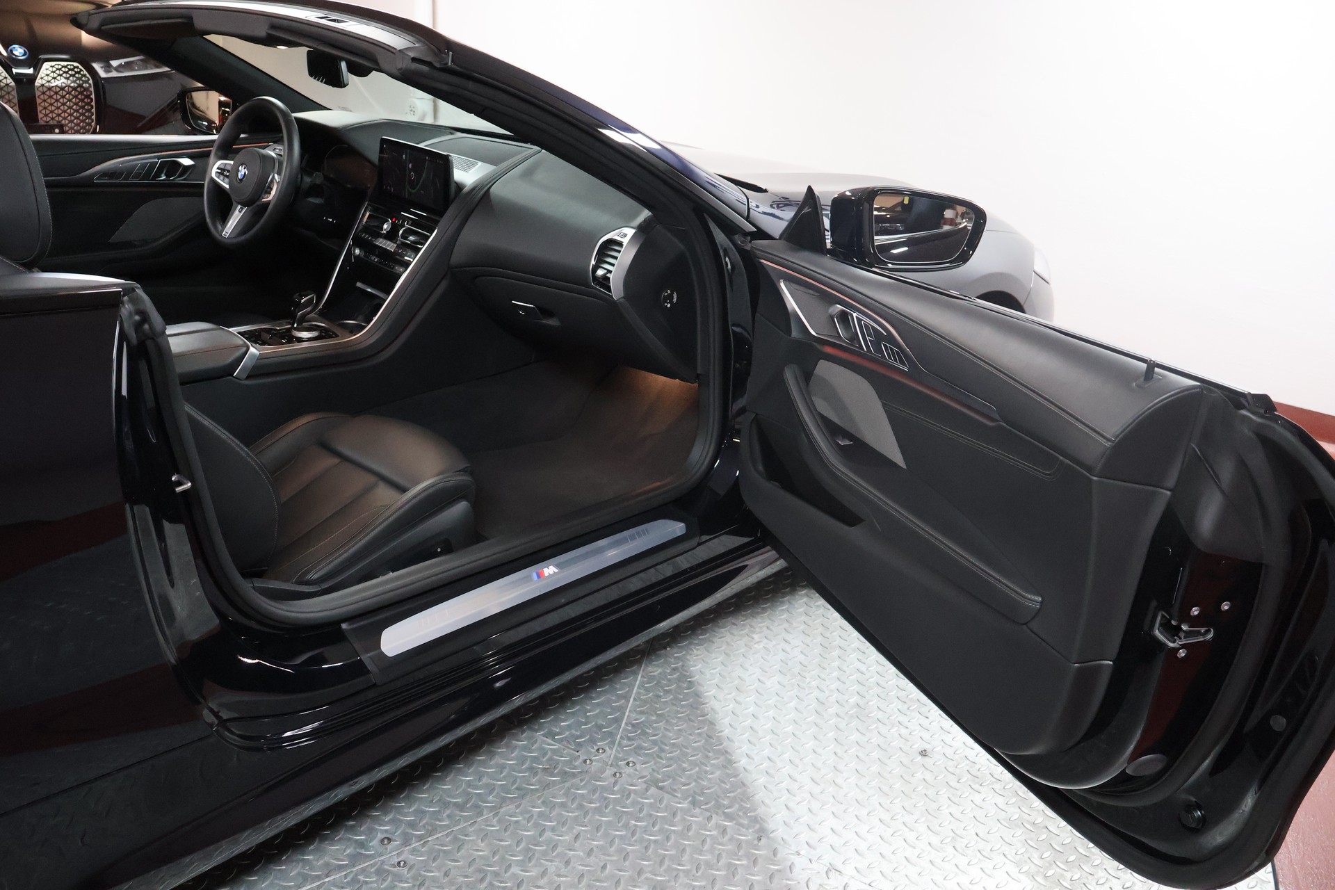 BMW 840i xDrive M Sport Steptronic Pro-image-14