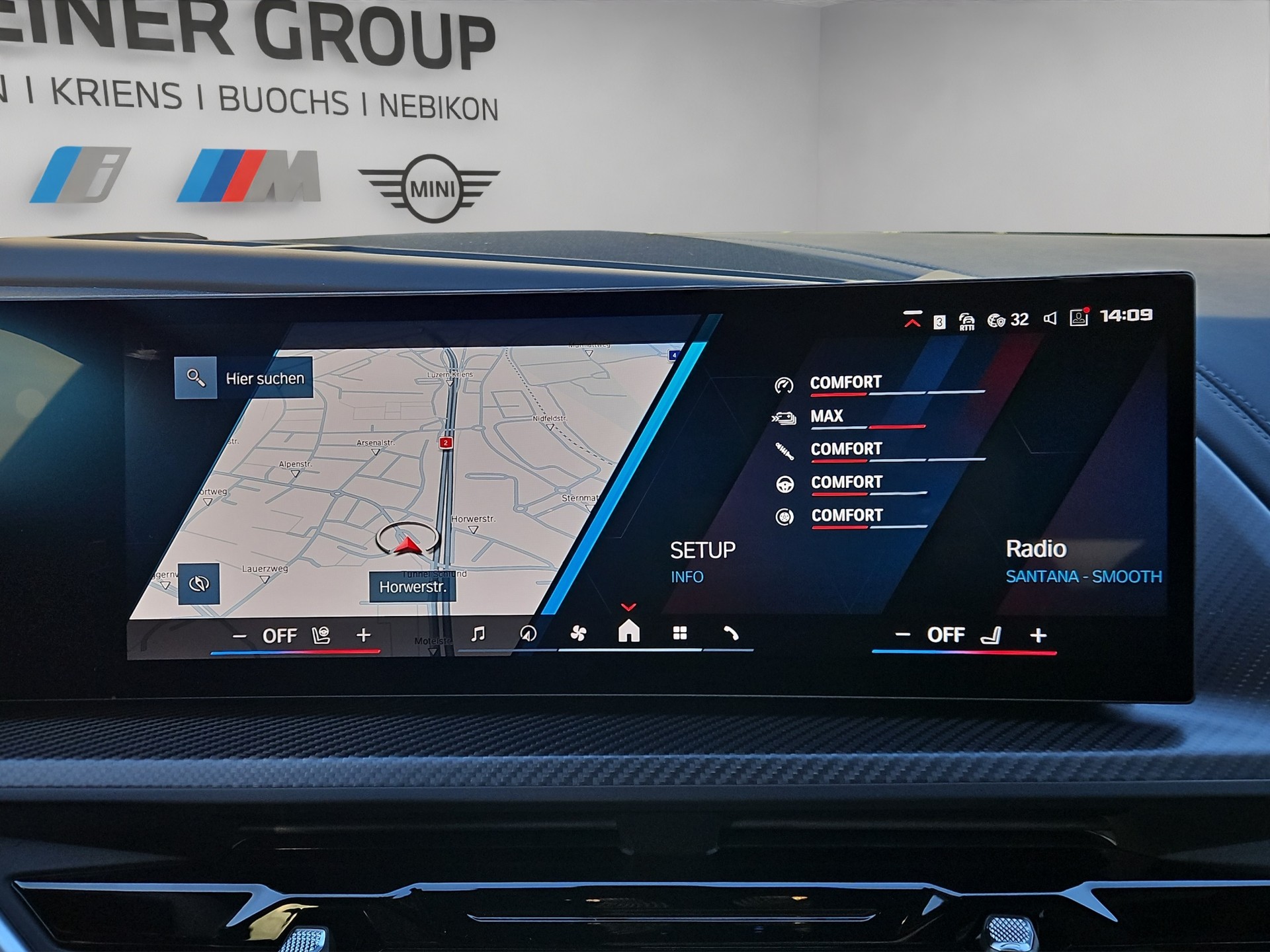 BMW XM xDrive 50e PHEV Steptronic-image-12
