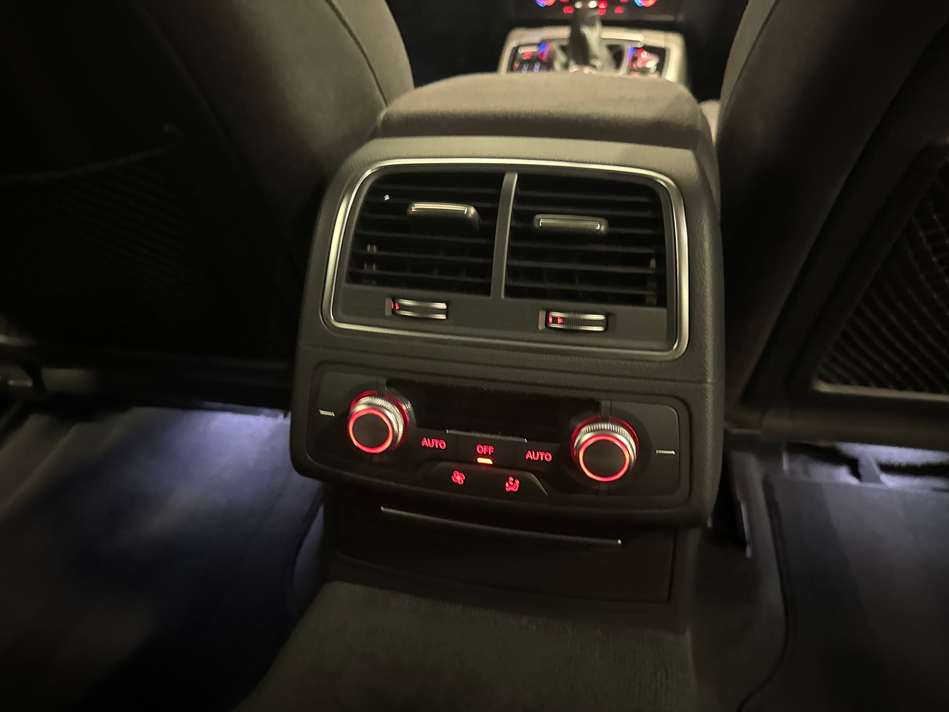 AUDI A6 Avant 1.8 TFSI-image-27