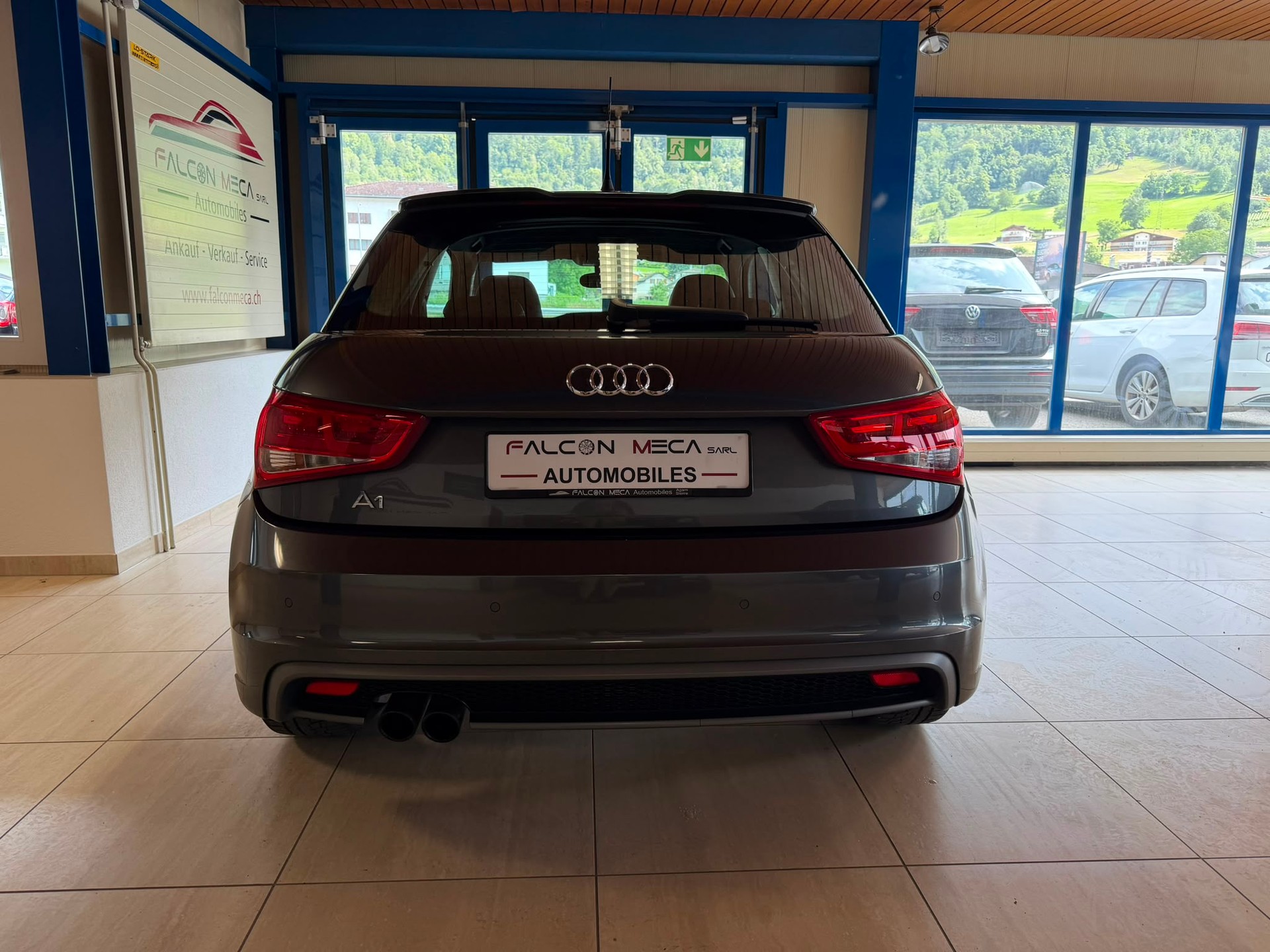 AUDI A1 1.4 TFSI Ambition S-tronic S LINE-image-10
