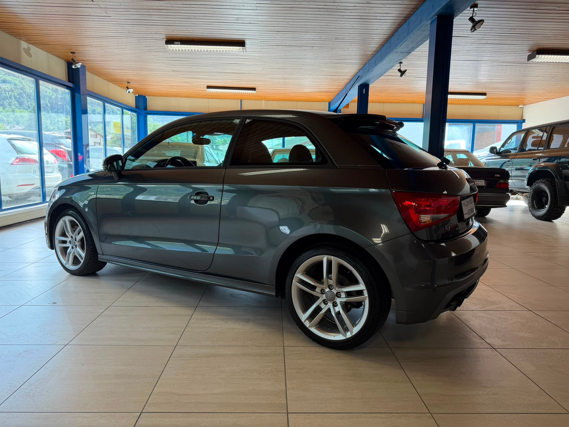 AUDI A1 1.4 TFSI Ambition S-tronic S LINE-image-6