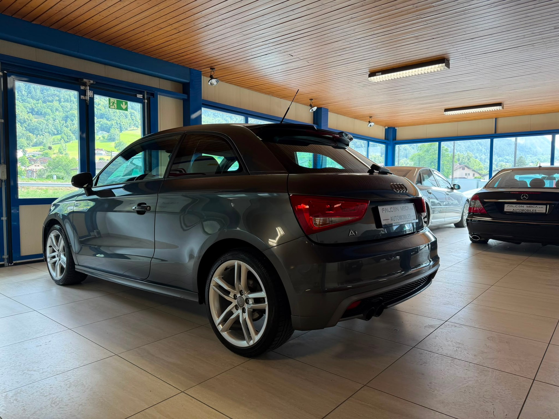 AUDI A1 1.4 TFSI Ambition S-tronic S LINE-image-7