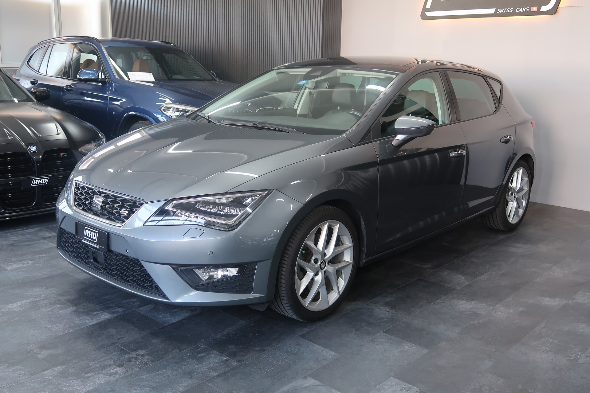 SEAT Leon 1.8 TSI FR Line / 1ère main / CH / MFK / GARANTIE-image-1