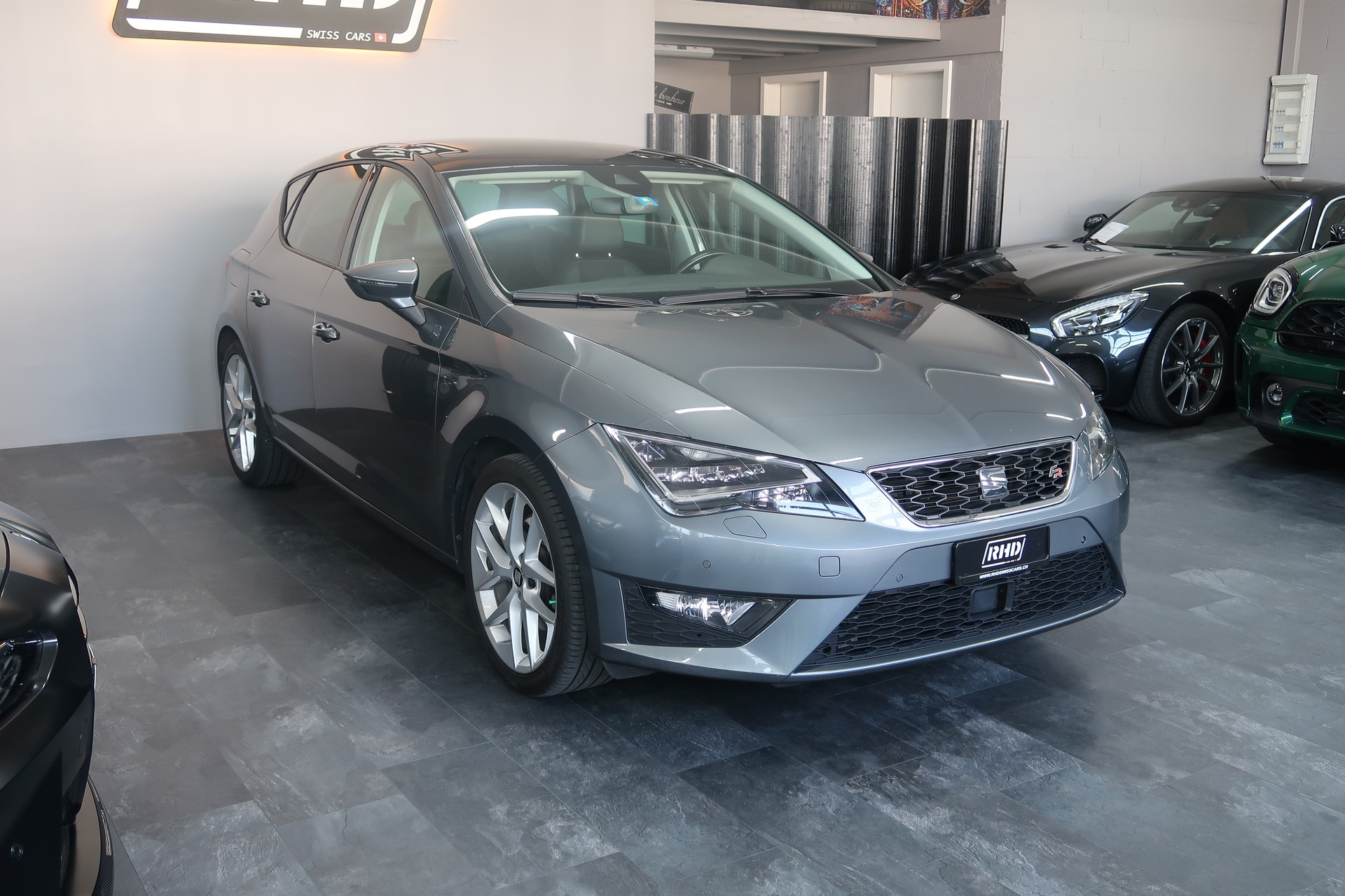 SEAT Leon 1.8 TSI FR Line / 1ère main / CH / MFK / GARANTIE-image-5