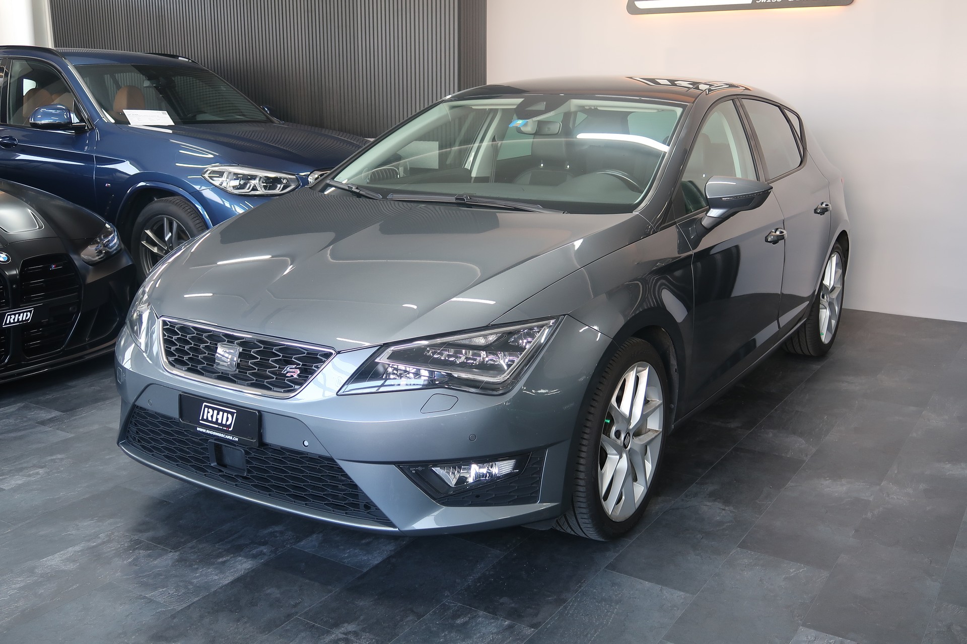 SEAT Leon 1.8 TSI FR Line / 1ère main / CH / MFK / GARANTIE-image-2