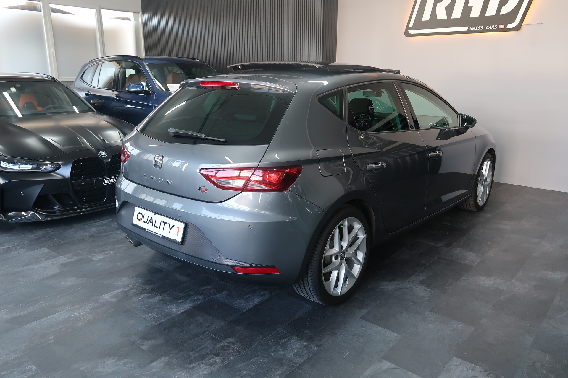 SEAT Leon 1.8 TSI FR Line / 1ère main / CH / MFK / GARANTIE-image-10