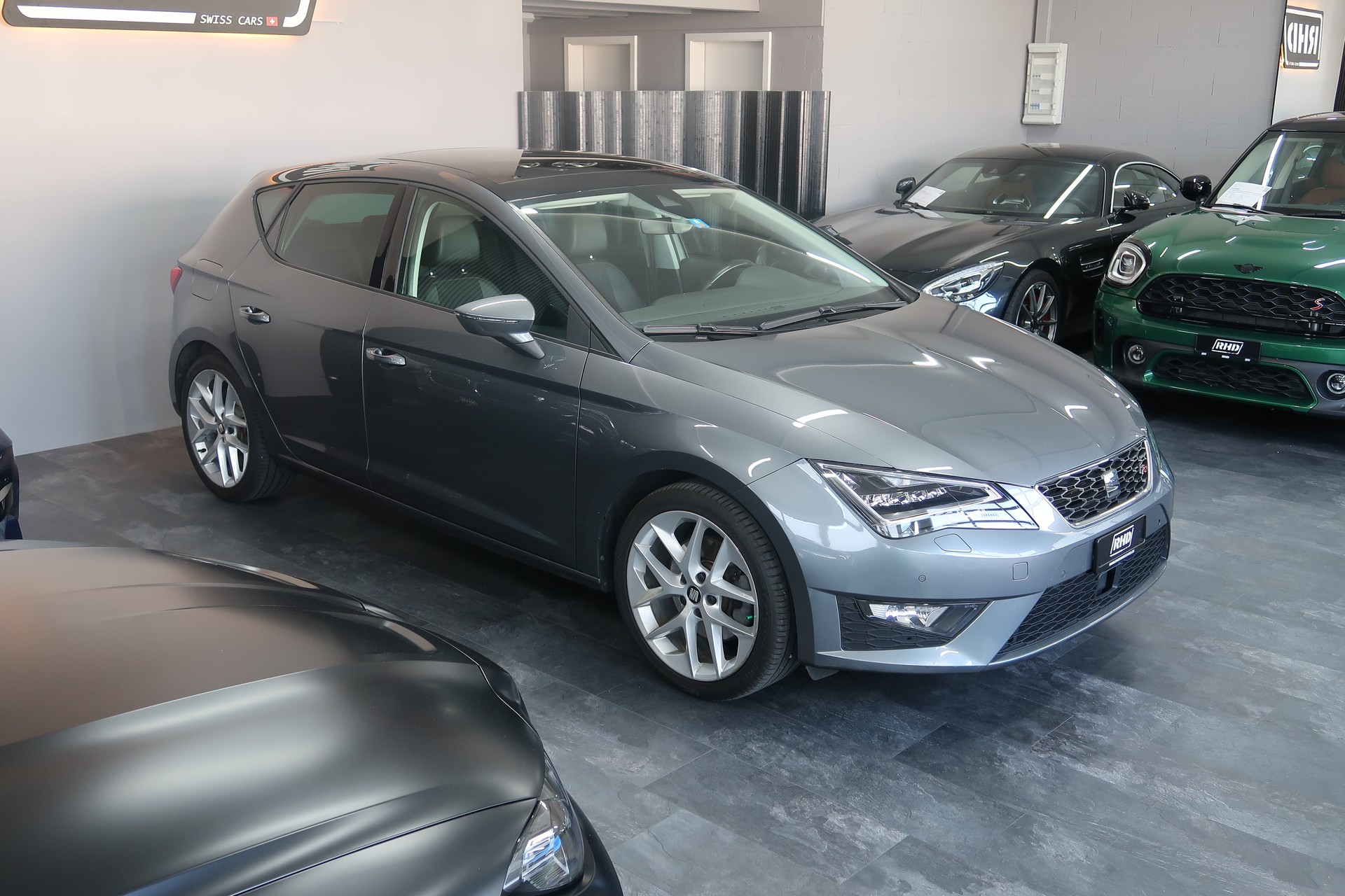 SEAT Leon 1.8 TSI FR Line / 1ère main / CH / MFK / GARANTIE-image-7