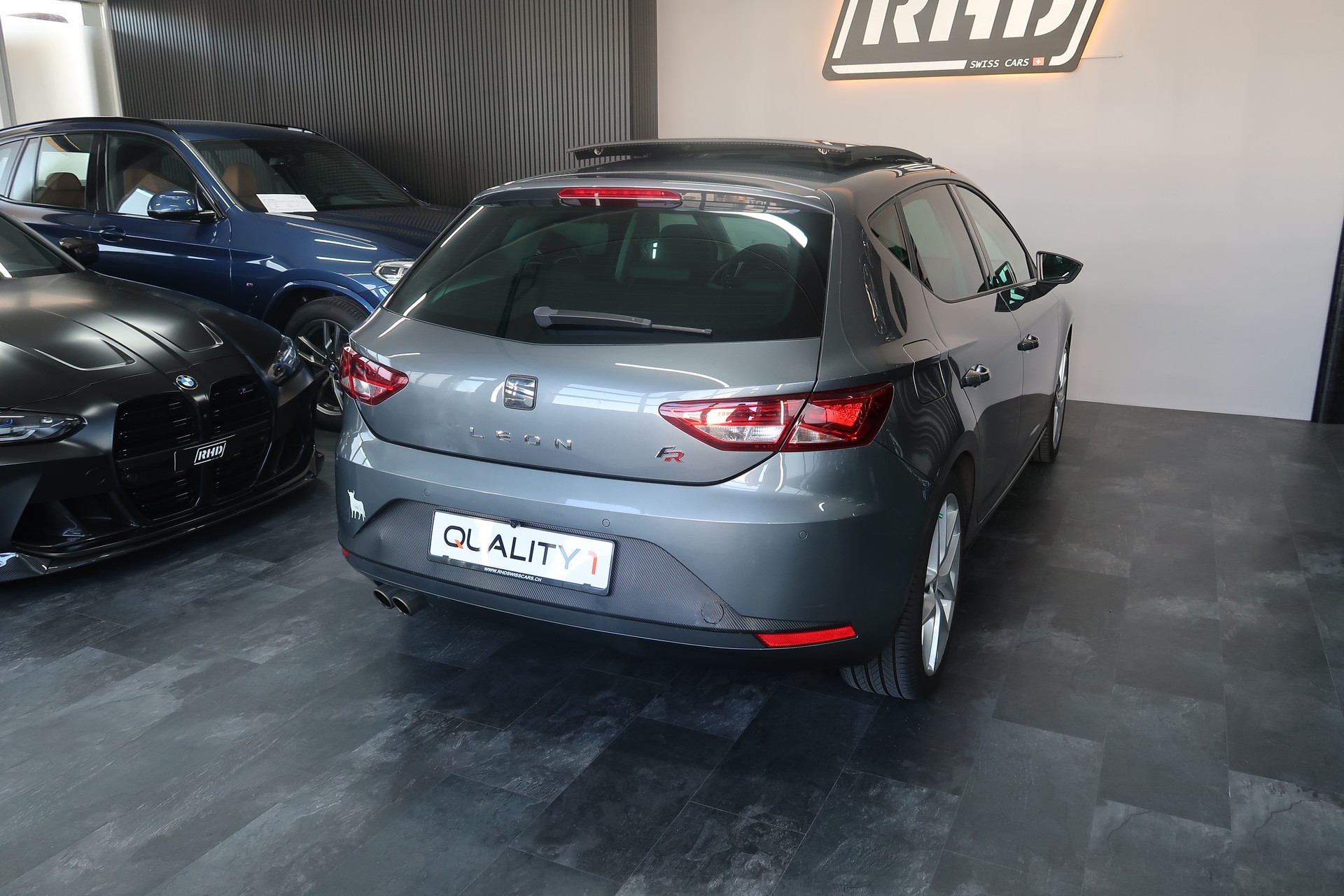 SEAT Leon 1.8 TSI FR Line / 1ère main / CH / MFK / GARANTIE-image-11
