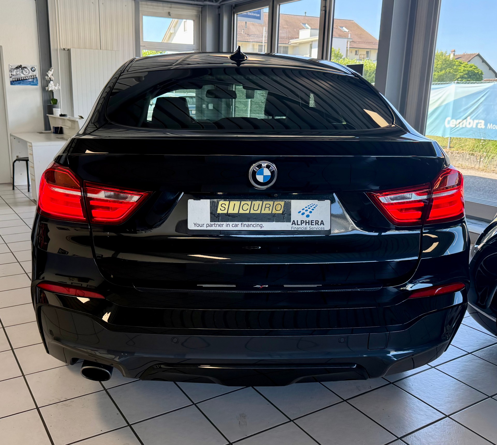 BMW X4 xDrive 20d M Sport Steptronic-image-8