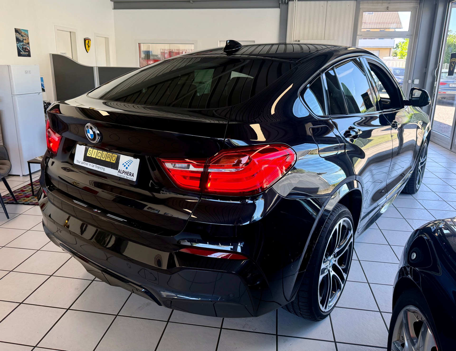BMW X4 xDrive 20d M Sport Steptronic-image-9