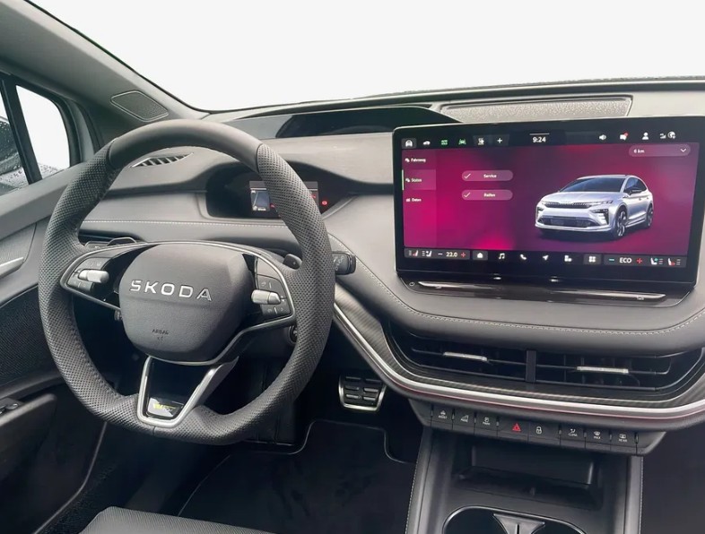 SKODA Enyaq 4x4 RS-image-7