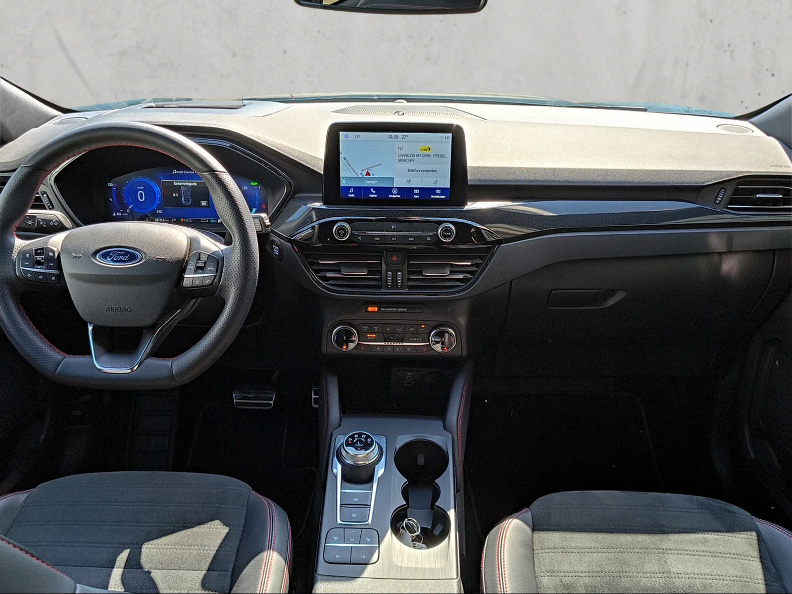 FORD Kuga 2.5 Plug-in Hybrid ST-Line X-image-12