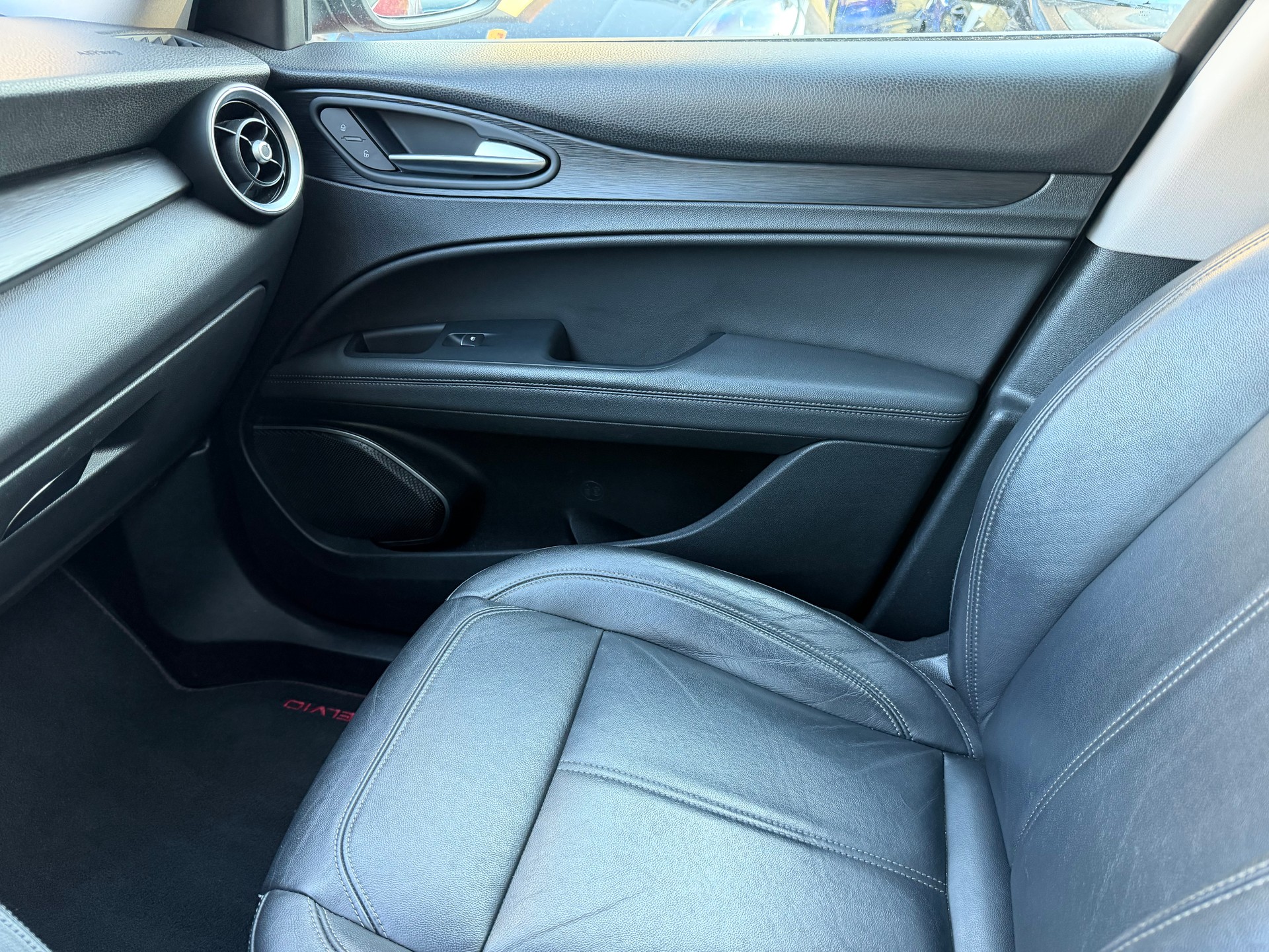 ALFA ROMEO Stelvio 2.0 Super Q4 Automatic-image-14