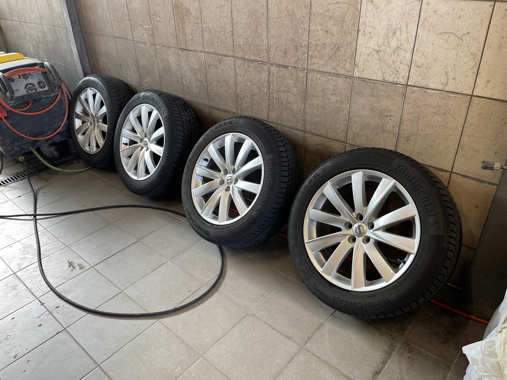 VOLVO XC90 T8 AWD Inscription Geartronic-image-15