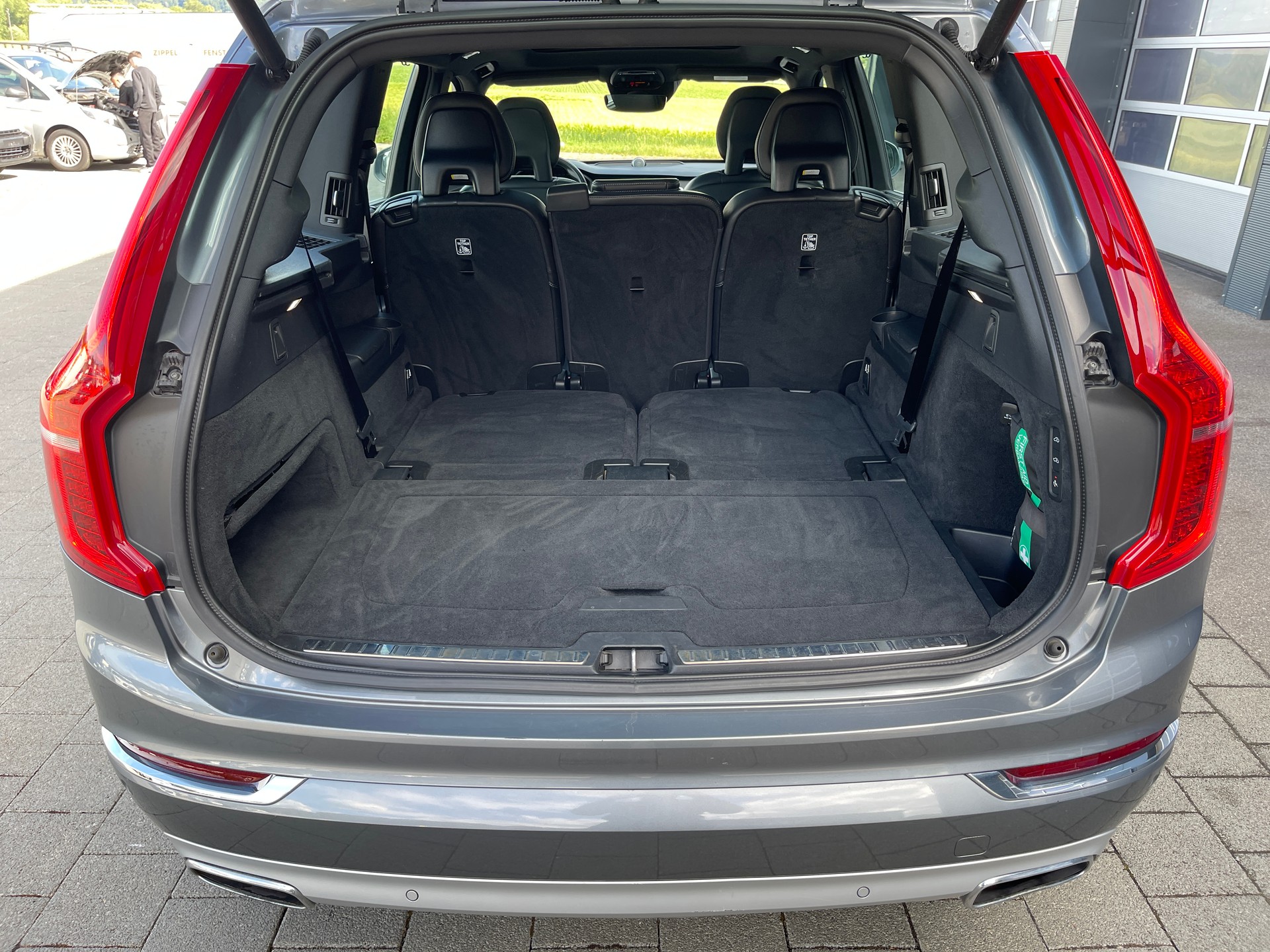VOLVO XC90 T8 AWD Inscription Geartronic-image-14