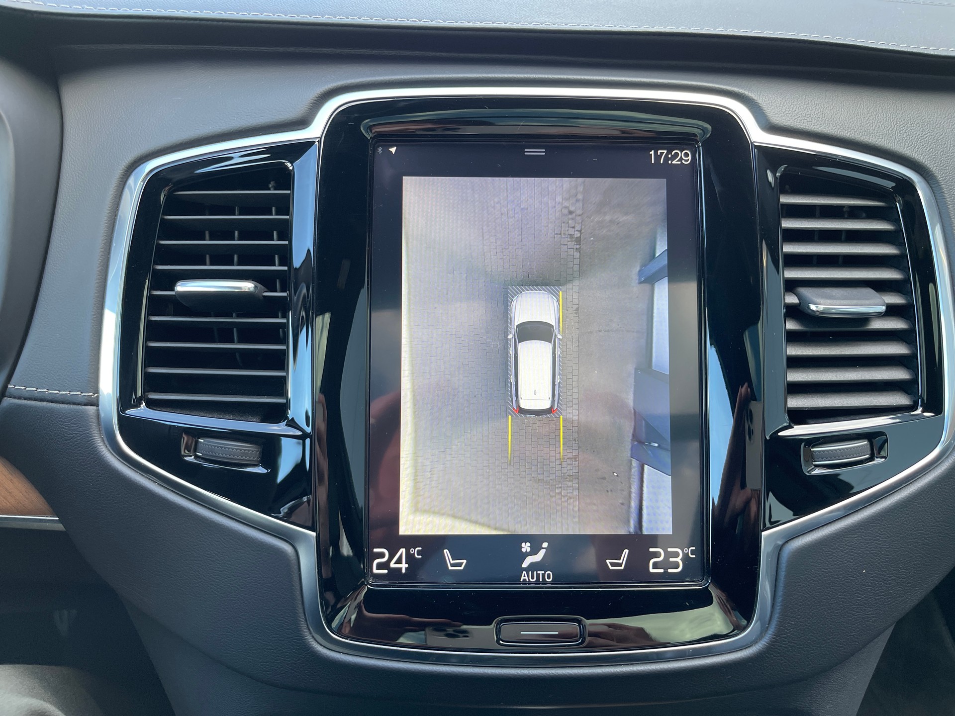 VOLVO XC90 T8 AWD Inscription Geartronic-image-9