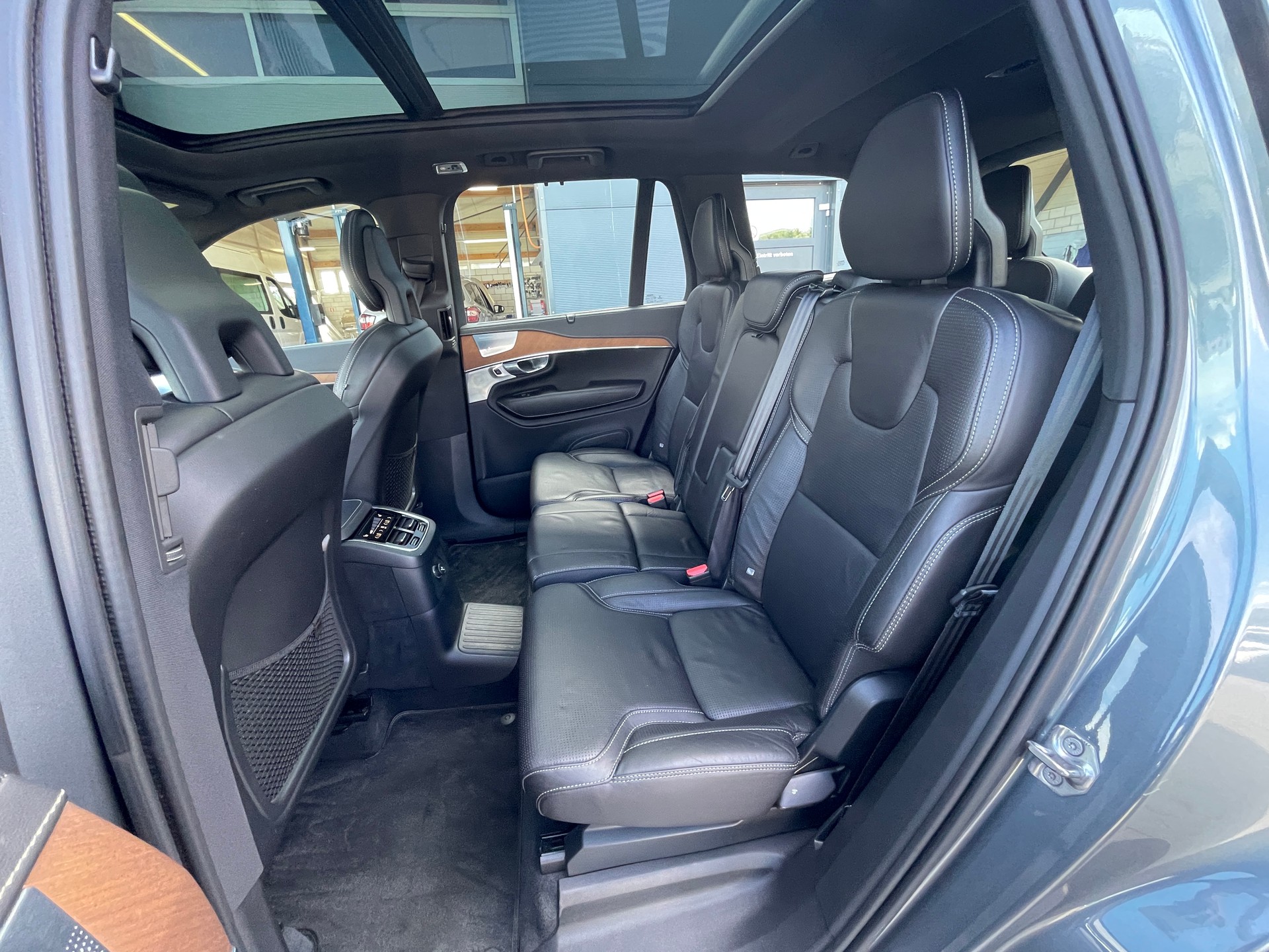 VOLVO XC90 T8 AWD Inscription Geartronic-image-12