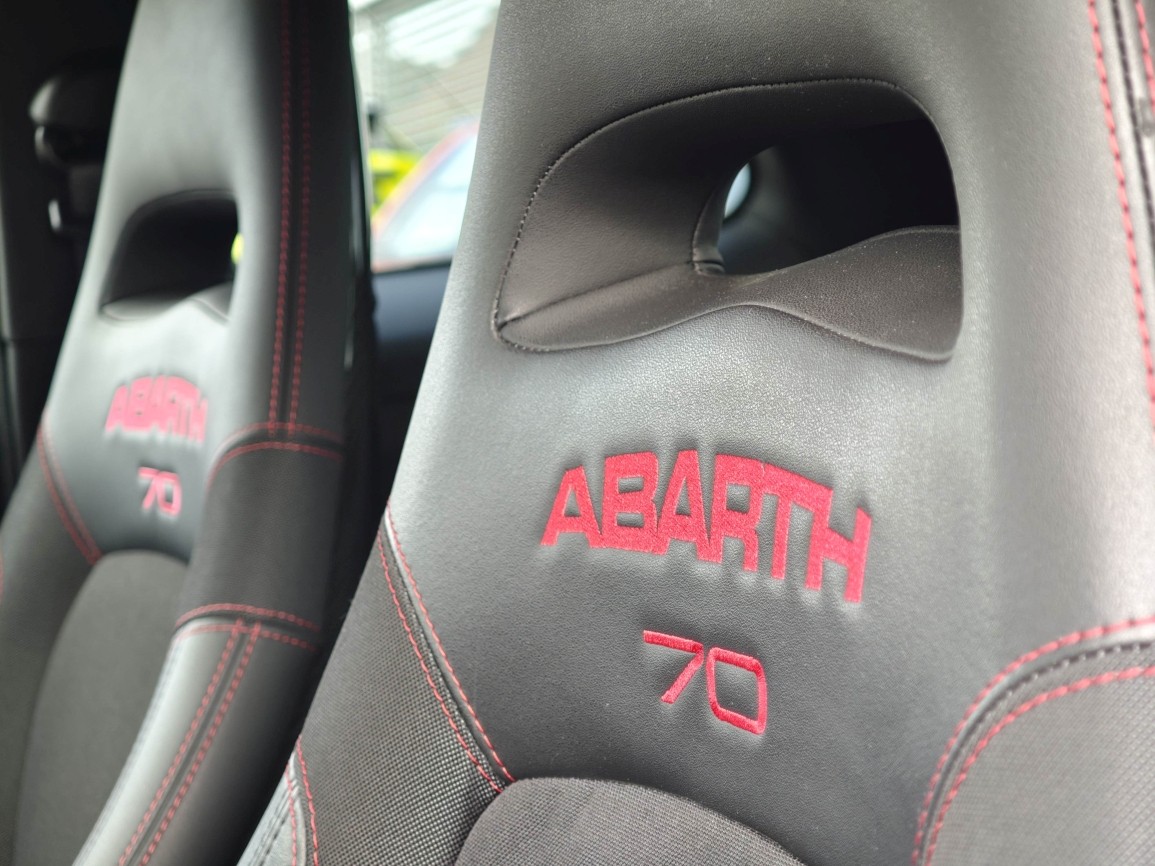 FIAT 595 Abarth 1.4 T-Jet 180 Esseesse / 70TH Anniversary Edition-image-12